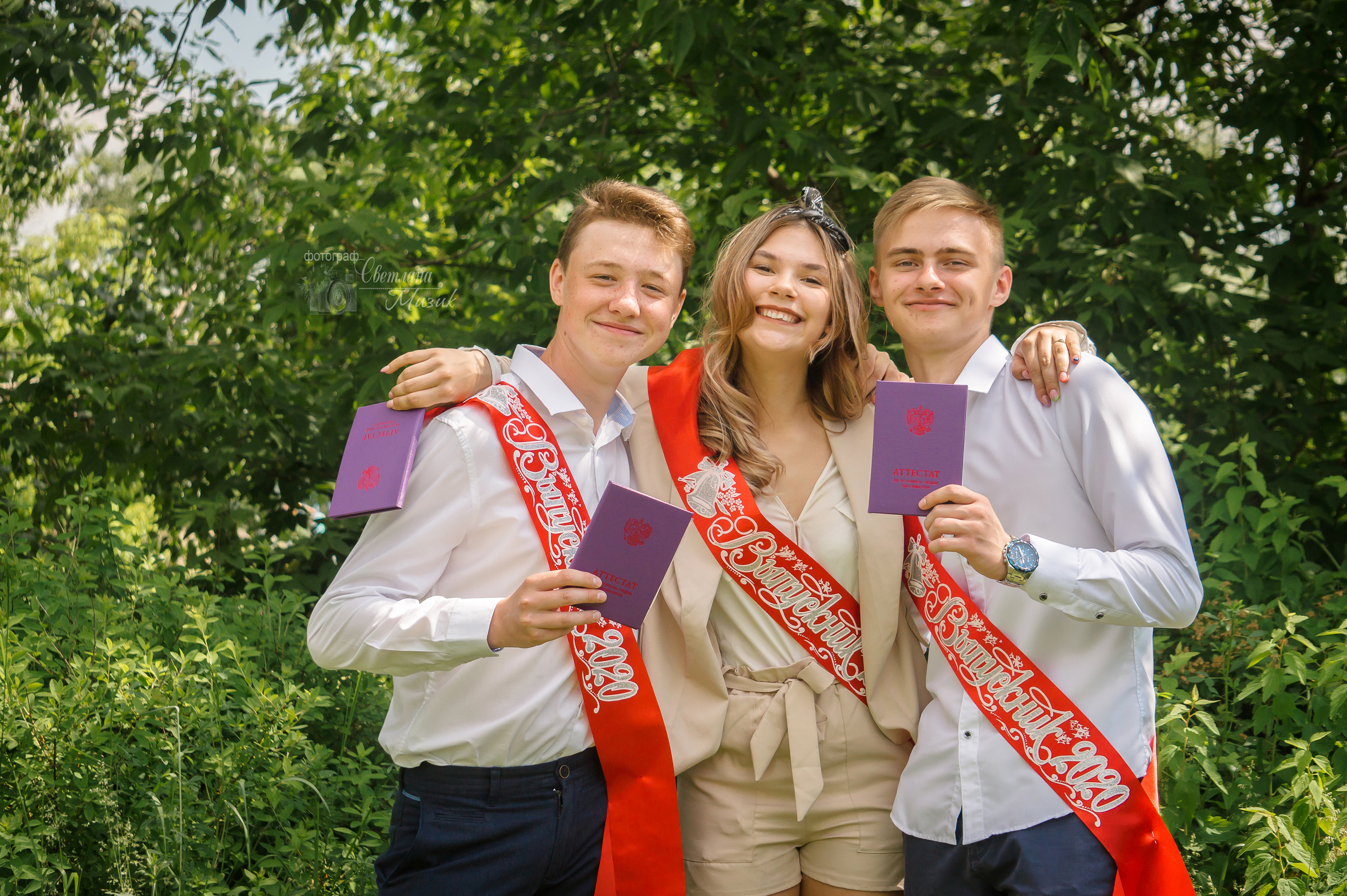 Фотосъемка в детском саду фотосъемка в школе Дипломы Выпускник Фотопла. Фотосъемка в детском саду и школе. Фотоальбомы и фотокниги ВЫПУСКНИК