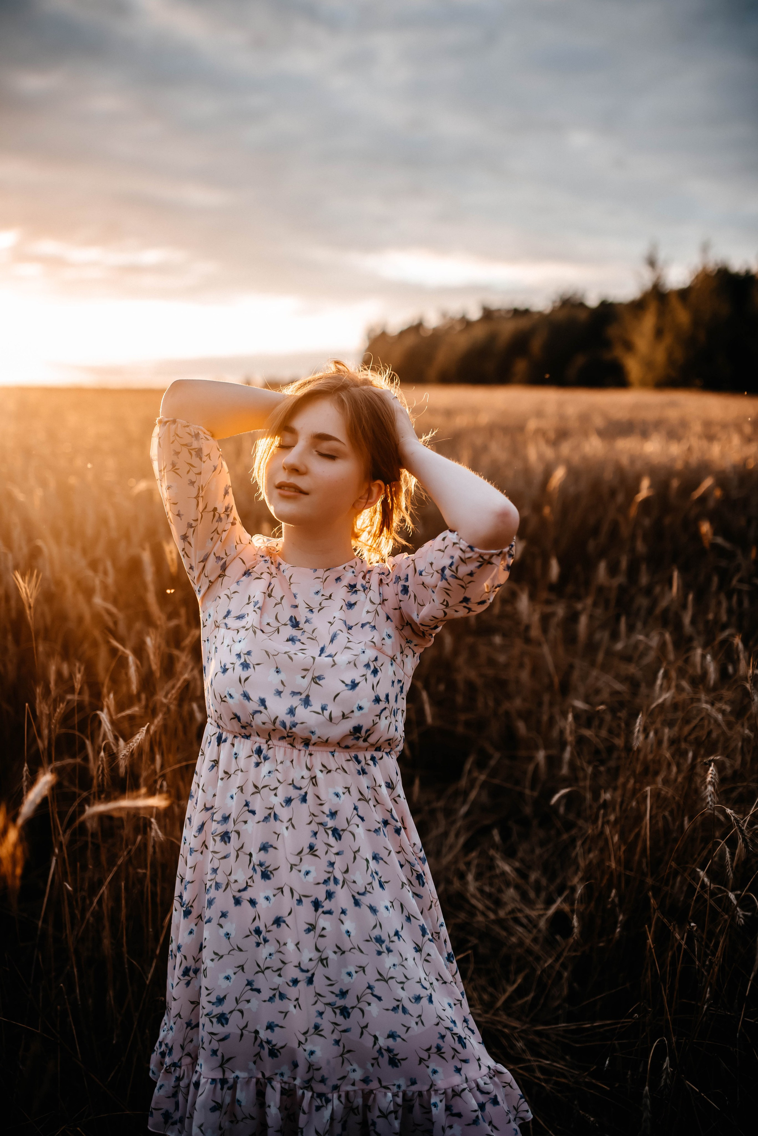 Маша, лето, закат. Главная