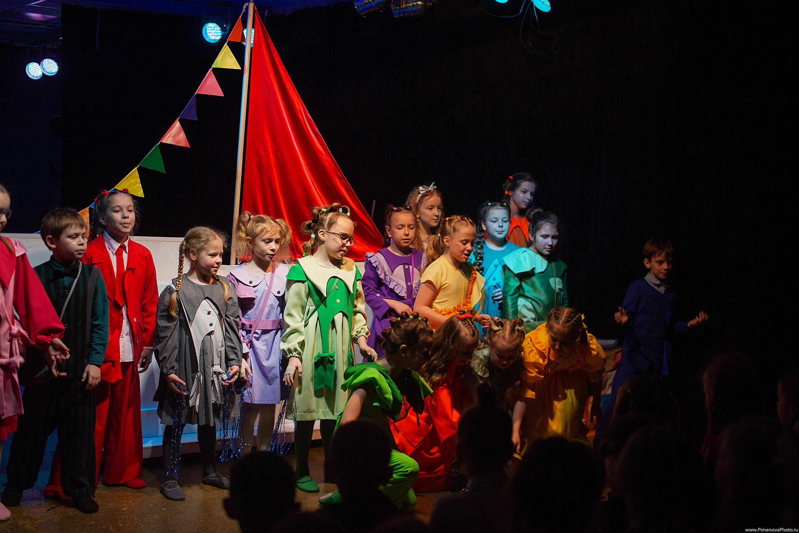 Карандаши «Театрум» ДТЦ, февраль. Семейный и детский фотограф в Петрозаводске