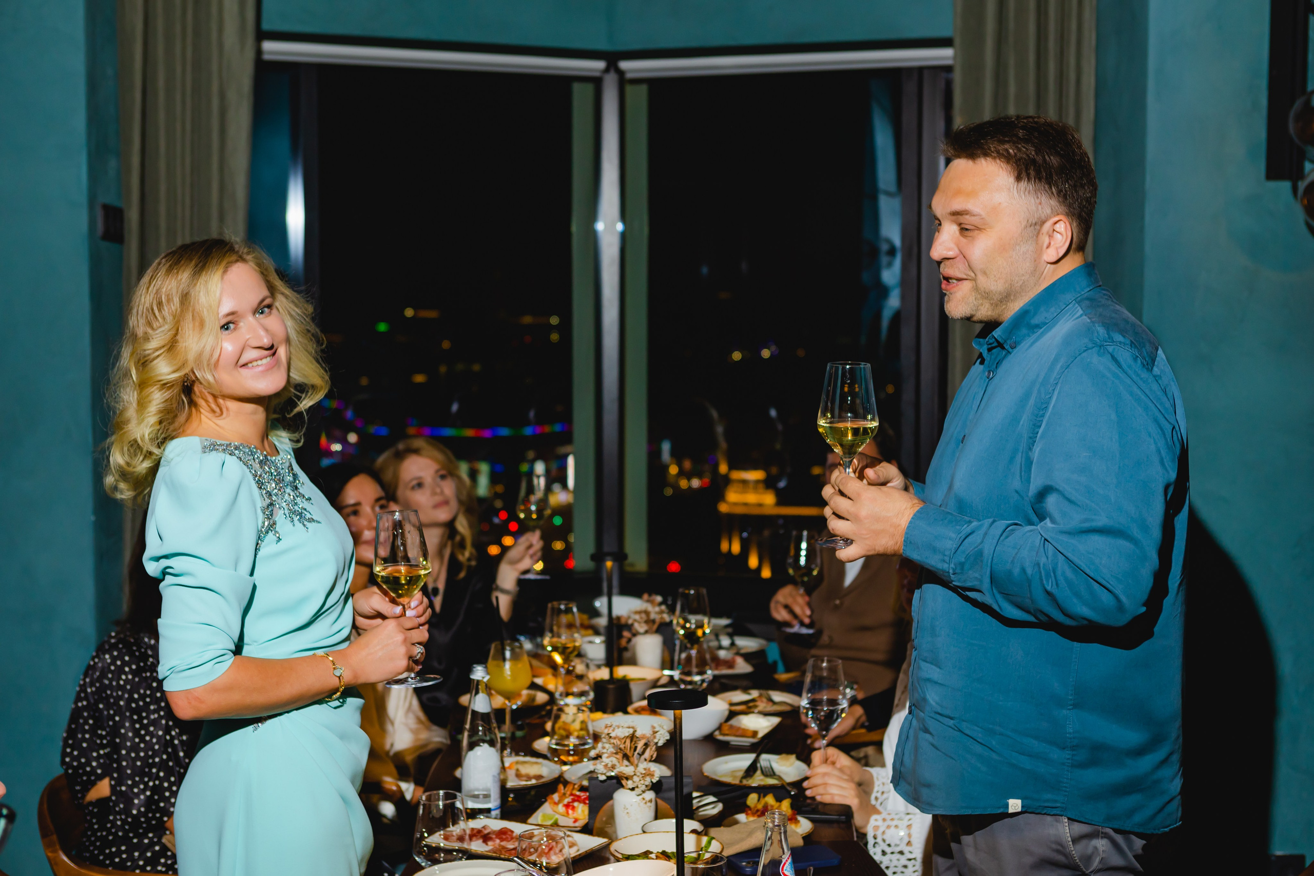 Дни Рождения и Юбилеи. Сайт с красивыми фотографиями и людьми