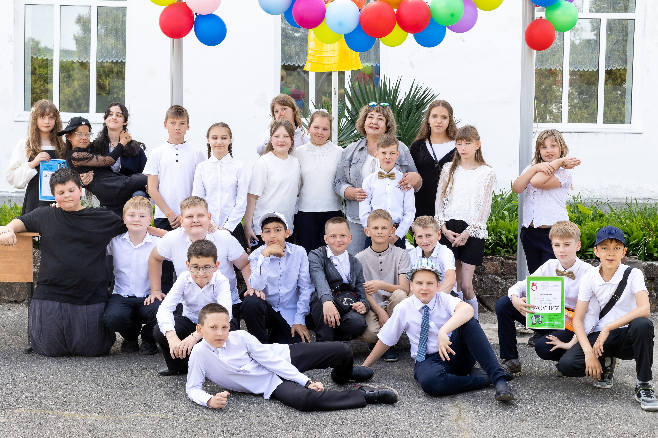 Последний звонок. Выпускные альбомы Майкоп, Краснодар Елена Золотарева