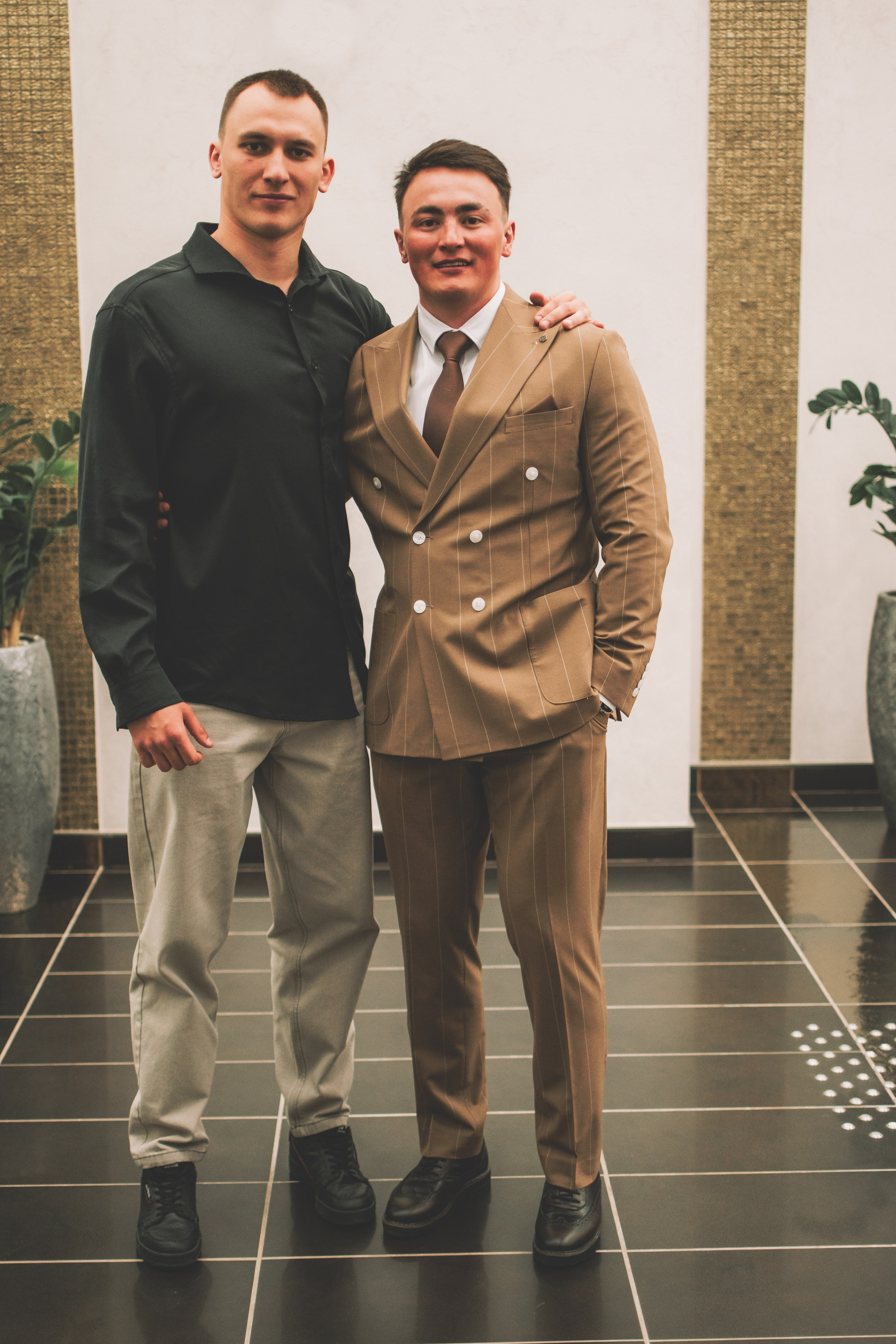 Альберт и Анастасия (Студийная фотосессия, роспись в ДК Нефтяник + фотосессия с гостями). Семейный и свадебный фотограф Губкинский и Ставрополь