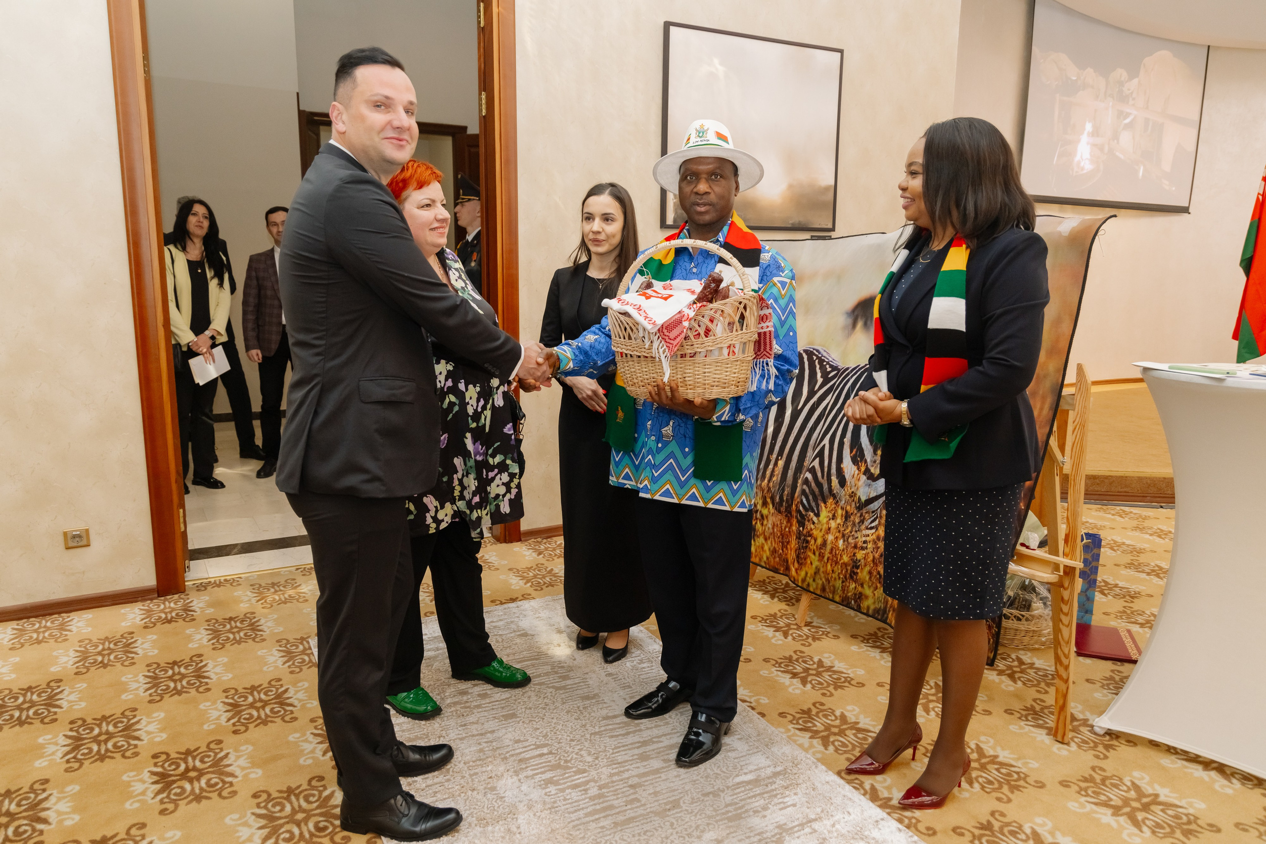 Фотосъемка делегации Посольства Зимбабве в Минске. Свадебный фотограф в Минске/Беларуси Сергей Спиридонов