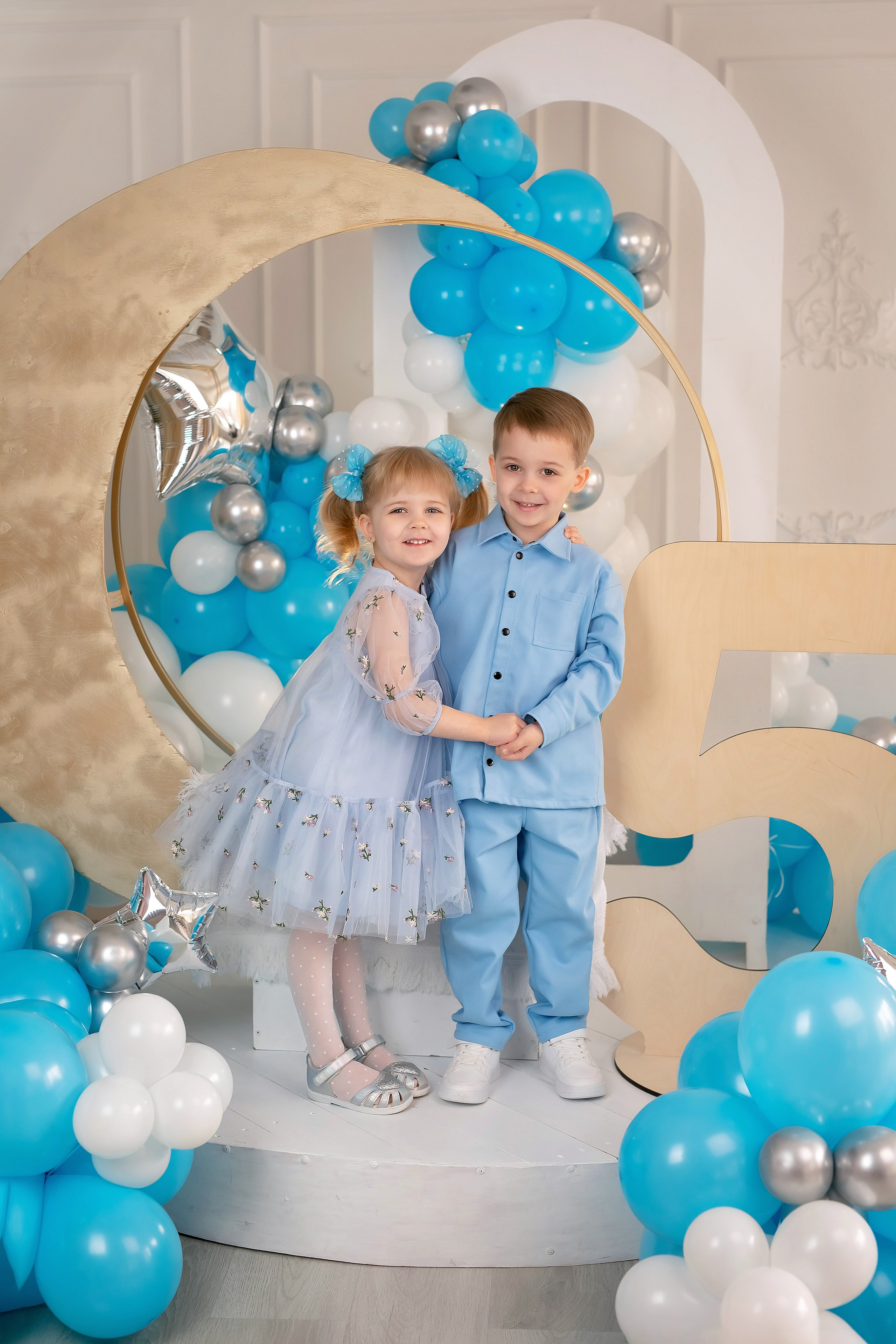 Витюша и Варюша. Фотограф на крещение и венчание