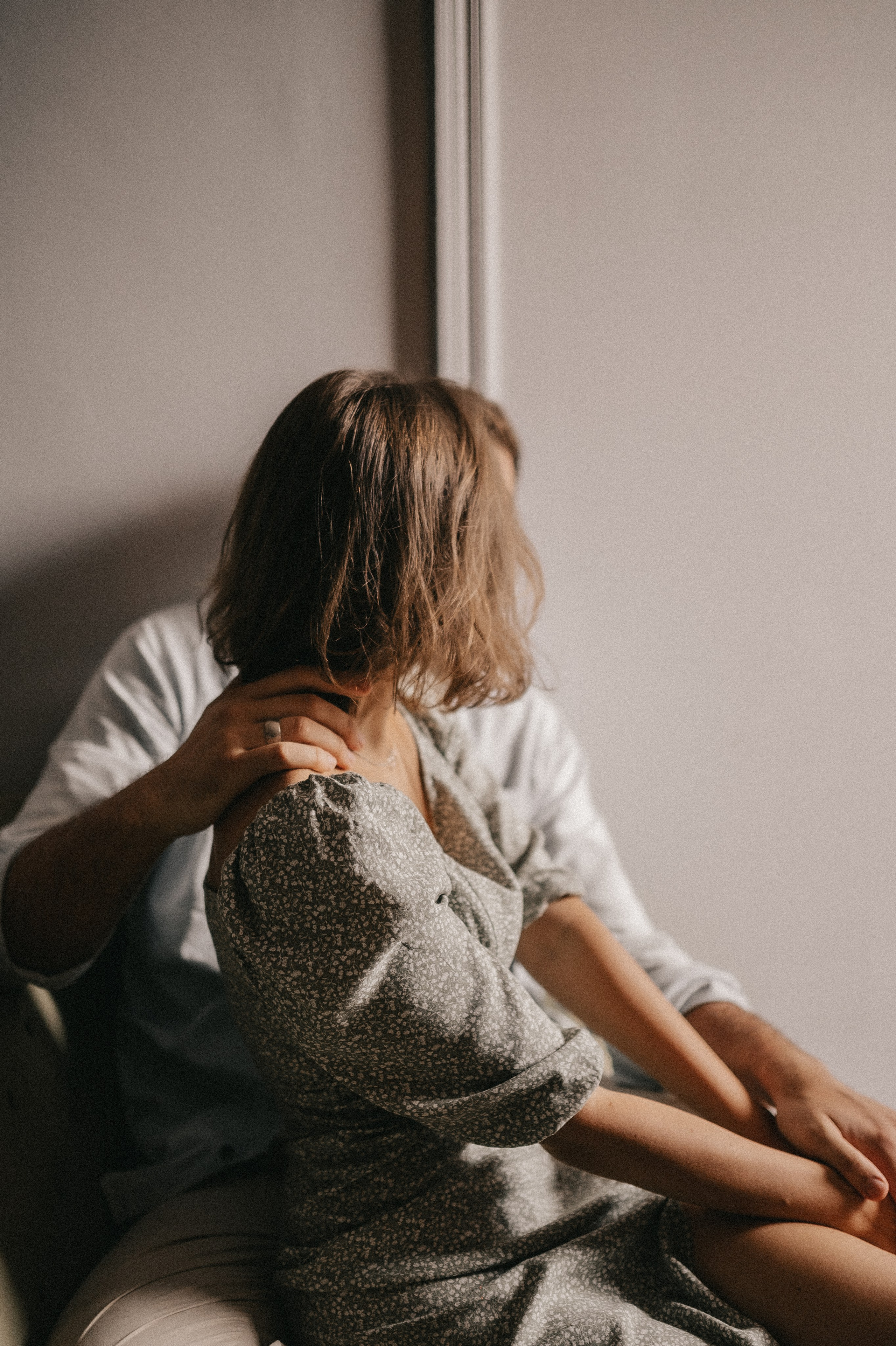 Лавстори в питерской студии. Семейный и свадебный lifestyle-фотограф в Москве Мария Петрова