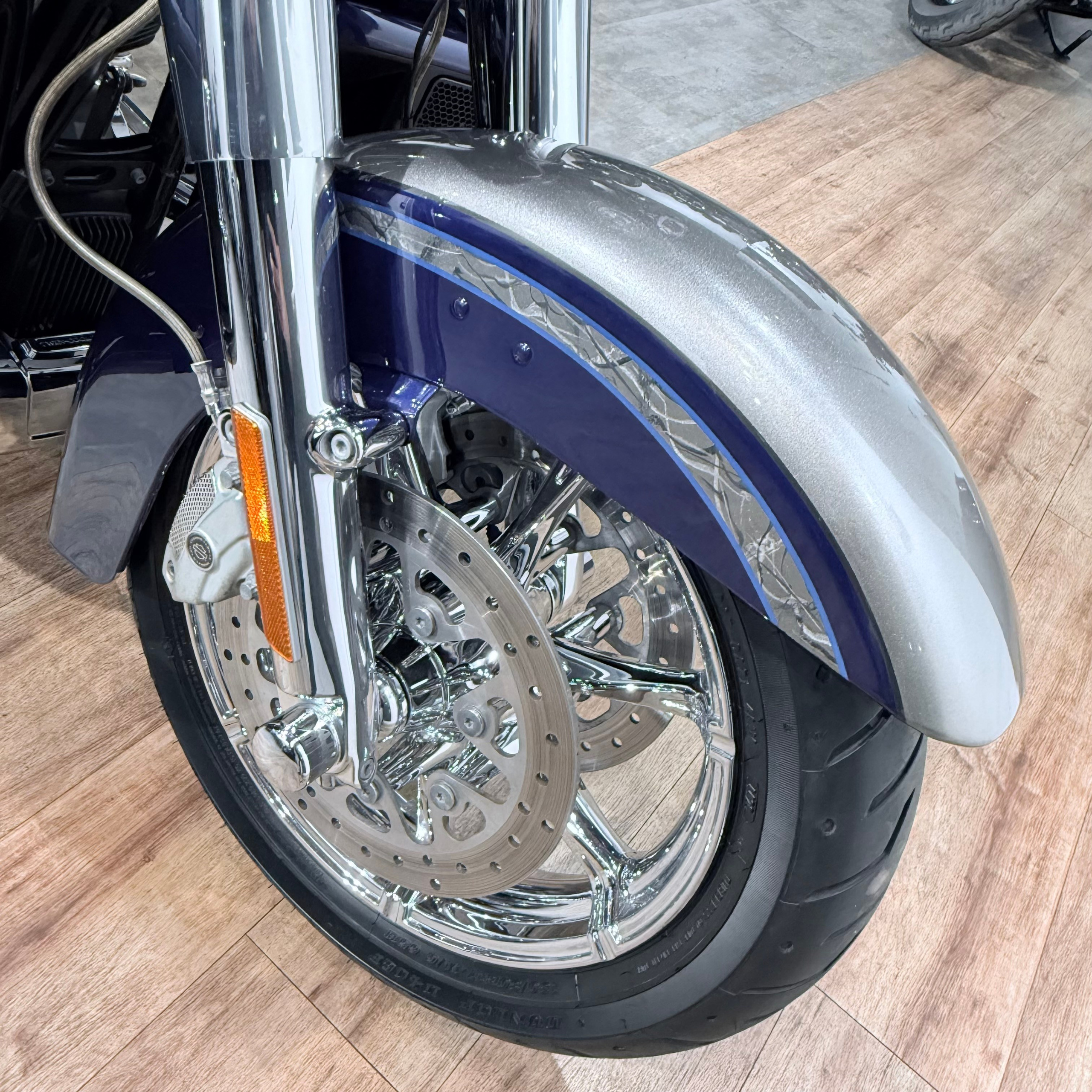 Мотоциклы Harley-Davidson 2016 CVO Limited 110 АВS Раlladium (Touring) — купить мотоцикл. Hello Davidson, Москва. Только хорошие мотоциклы…