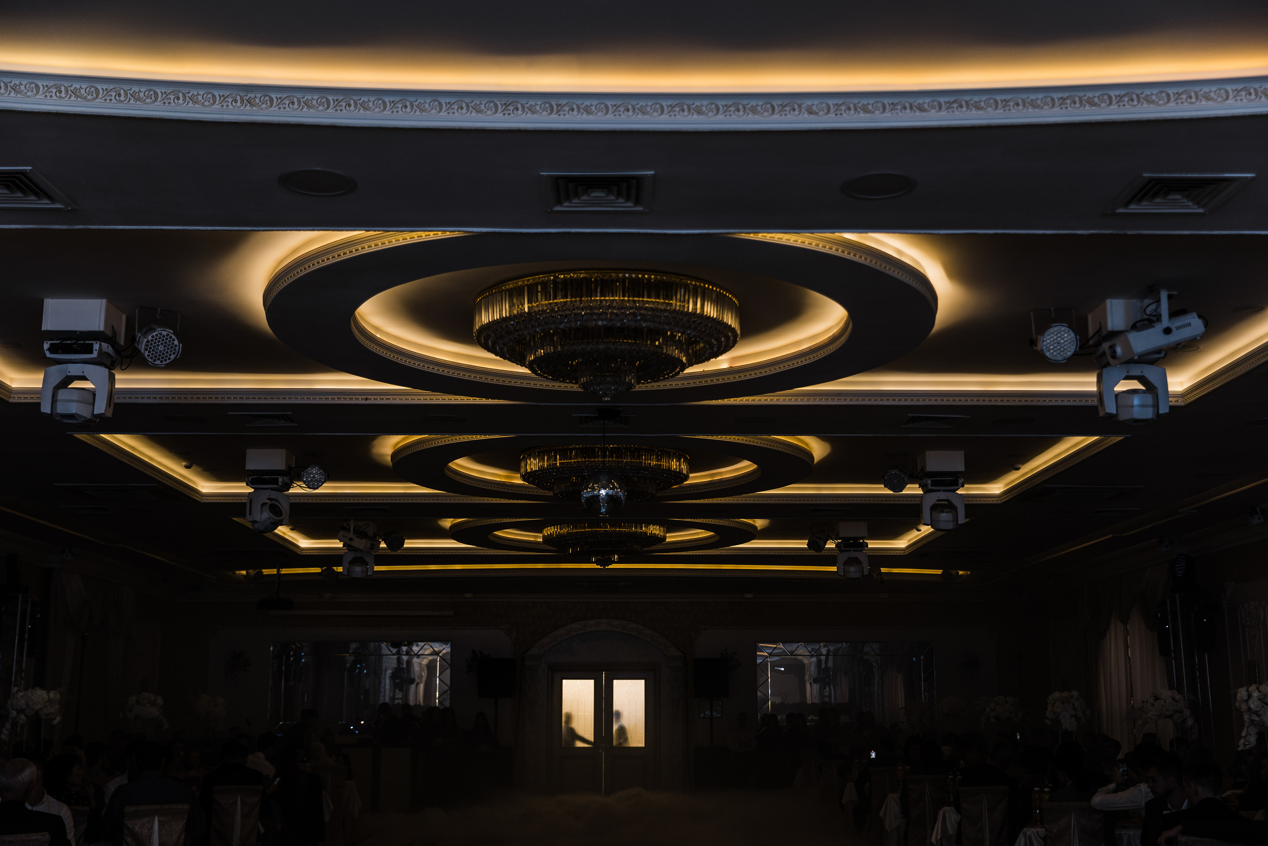 Рафаэль и Элина Астрахань. Свадебный и семейный фотограф в Краснодаре Роман Моско