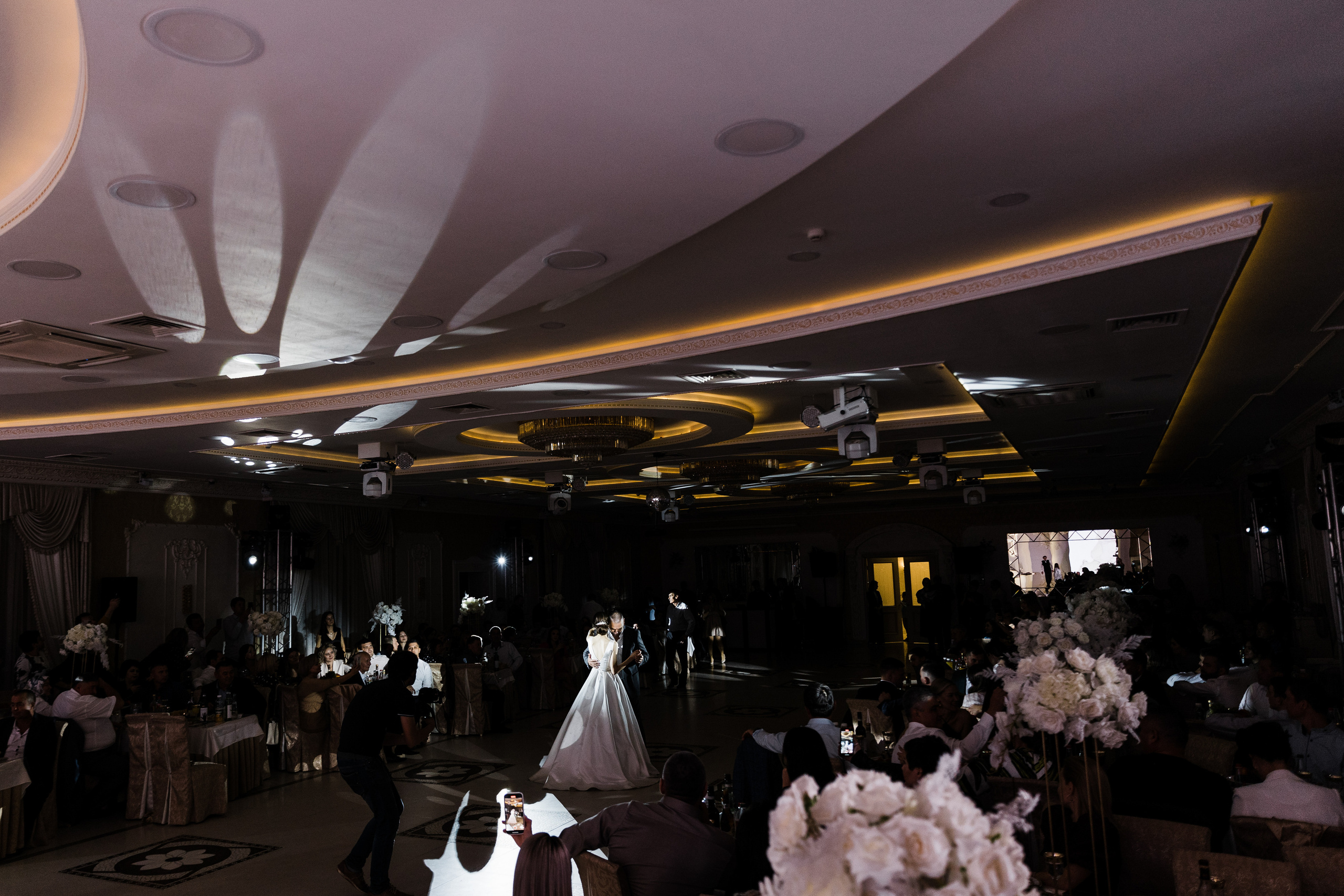 Рафаэль и Элина Астрахань. Свадебный и семейный фотограф в Краснодаре Роман Моско