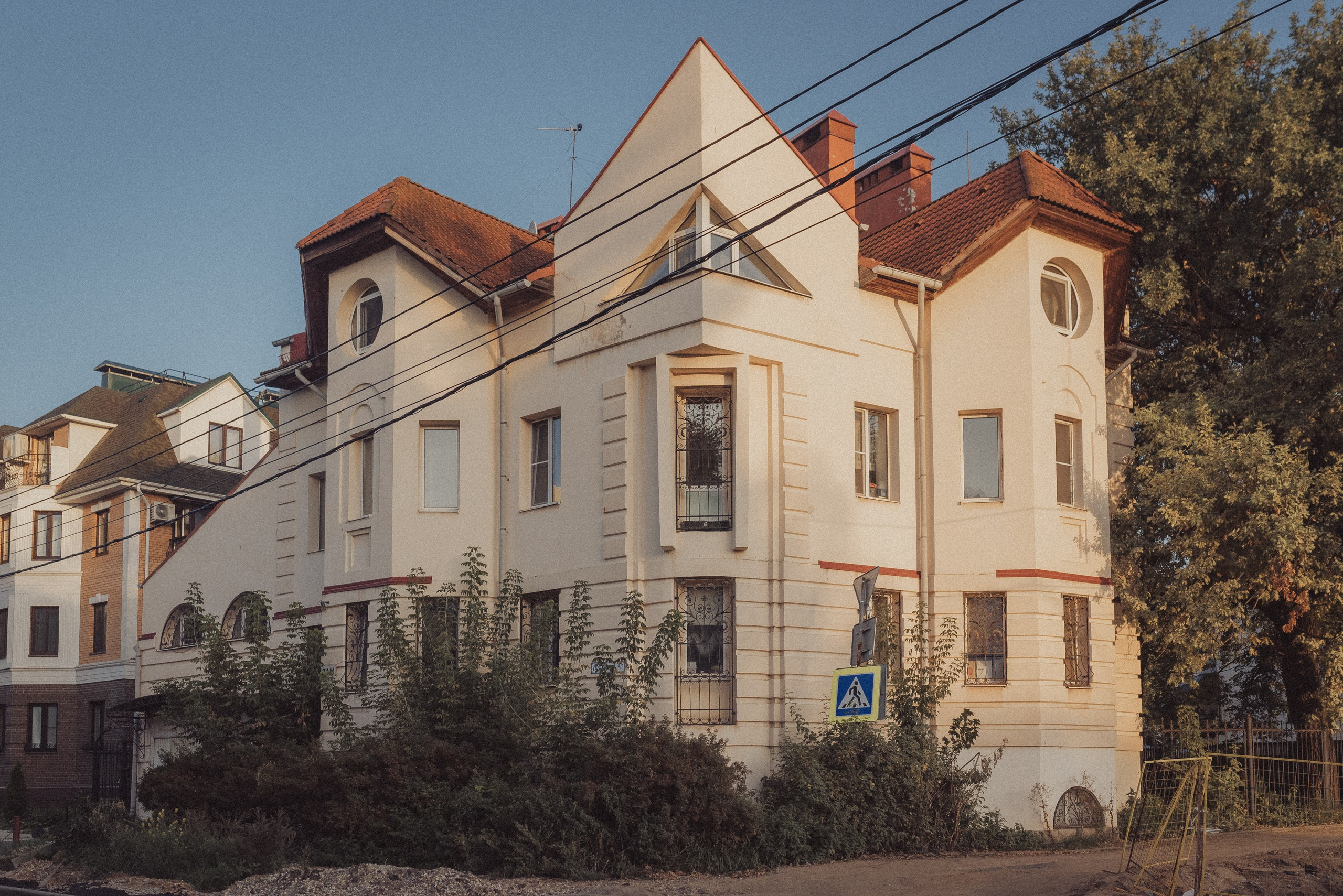 Проект #улицыгорода. Ярославль, улица Флотская. Документальный фотограф Илья Тихановский