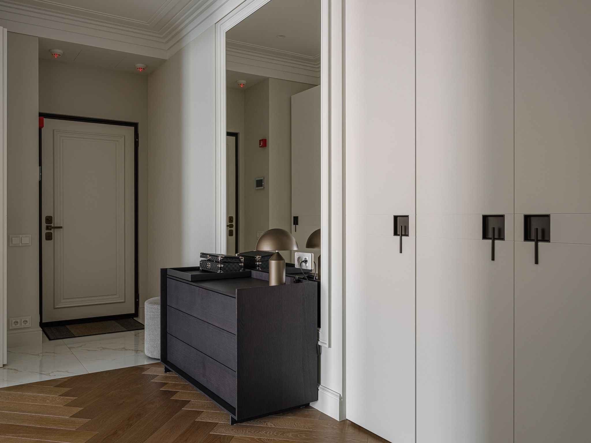 Квартира: дизайнер Ирина Чернейкина, съемка для Трио-интерьер. Фотограф Василий Буланов