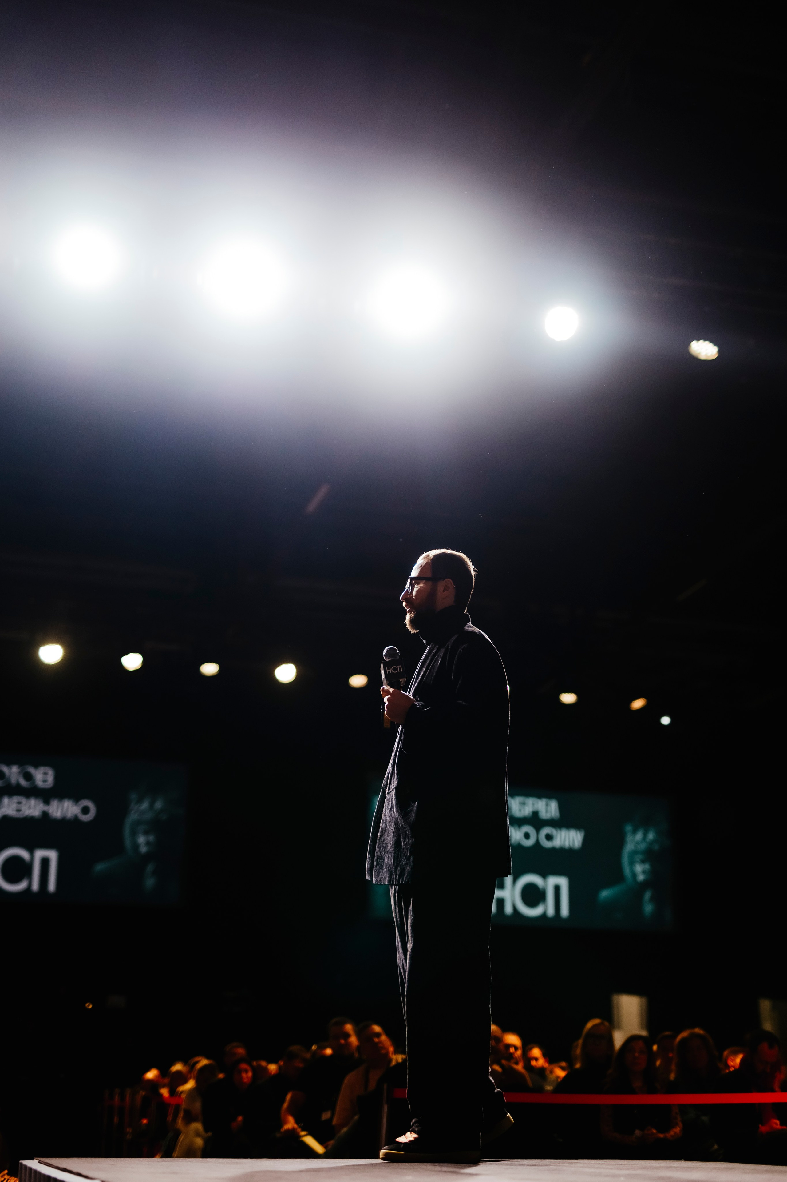 Михаил Гребенюк НСП. Репортажный, event, концертный и backstage фотограф из Москвы Виталий Кривцов