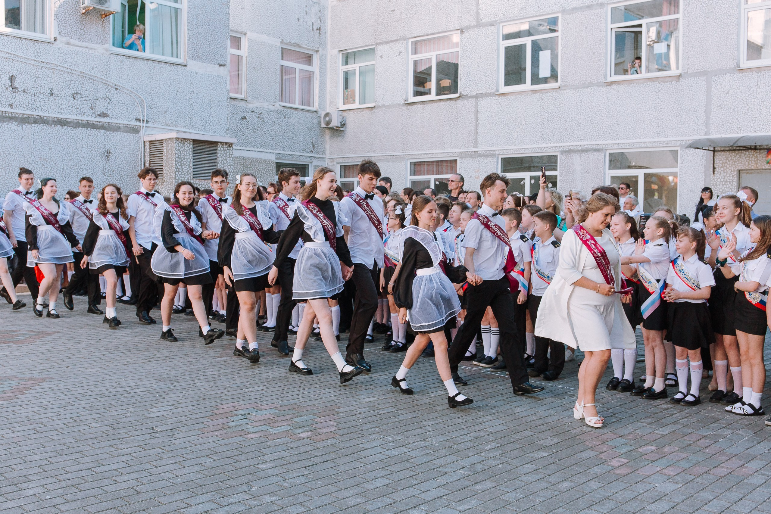 11 класс 33 школа. Выпускные альбомы Натальи Бутко: Новороссийск, Анапа, Геленджик