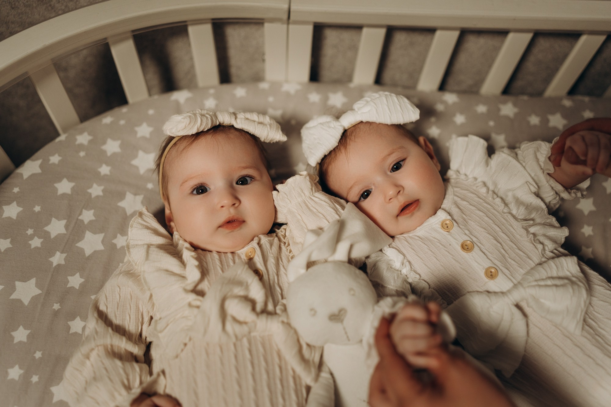 Семейная фотосессия с двойняшками в квартире. Свадебный и репортажный фотограф в Ярославле Евгений Сальников