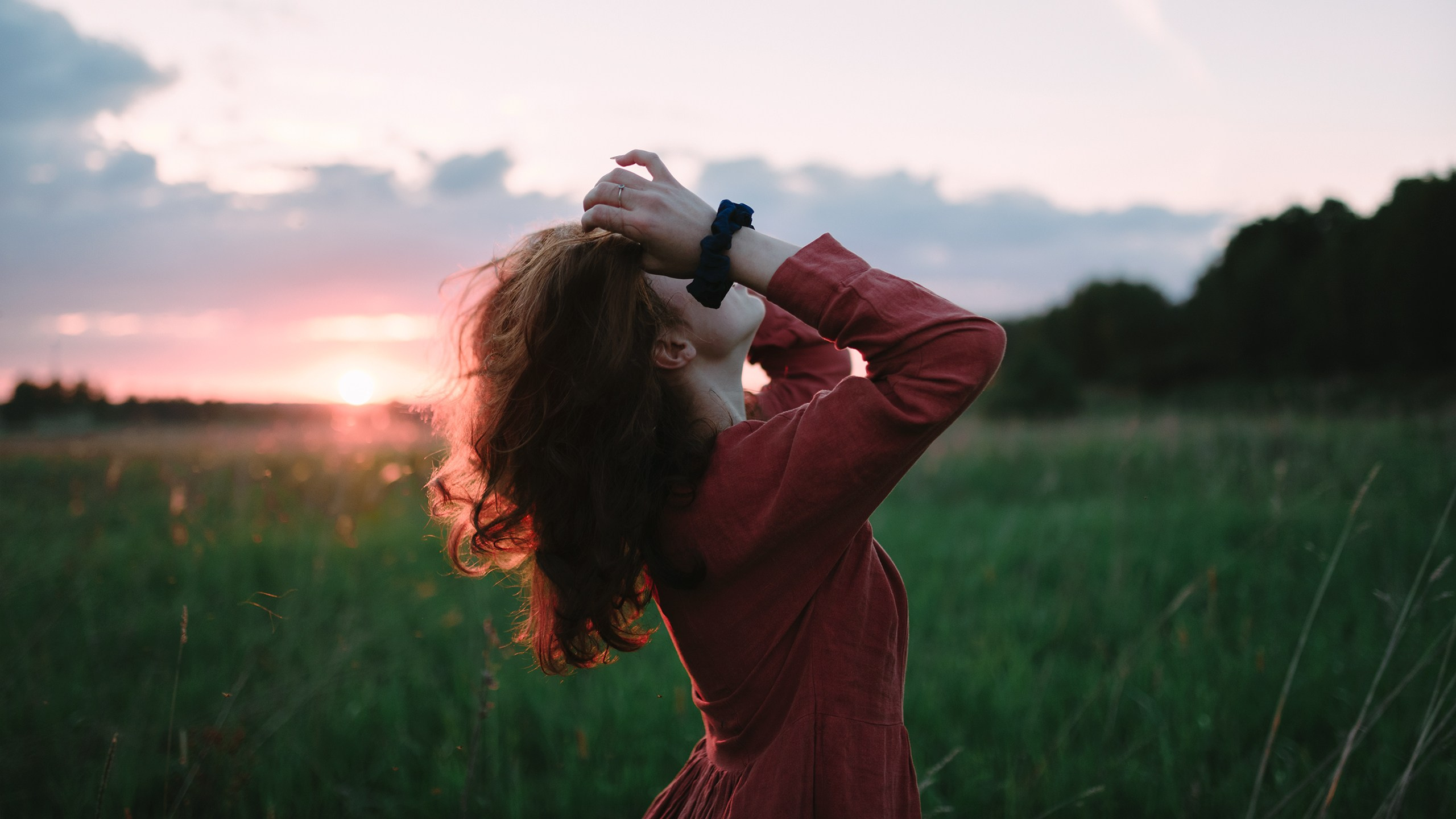 Алый закат. Komonev