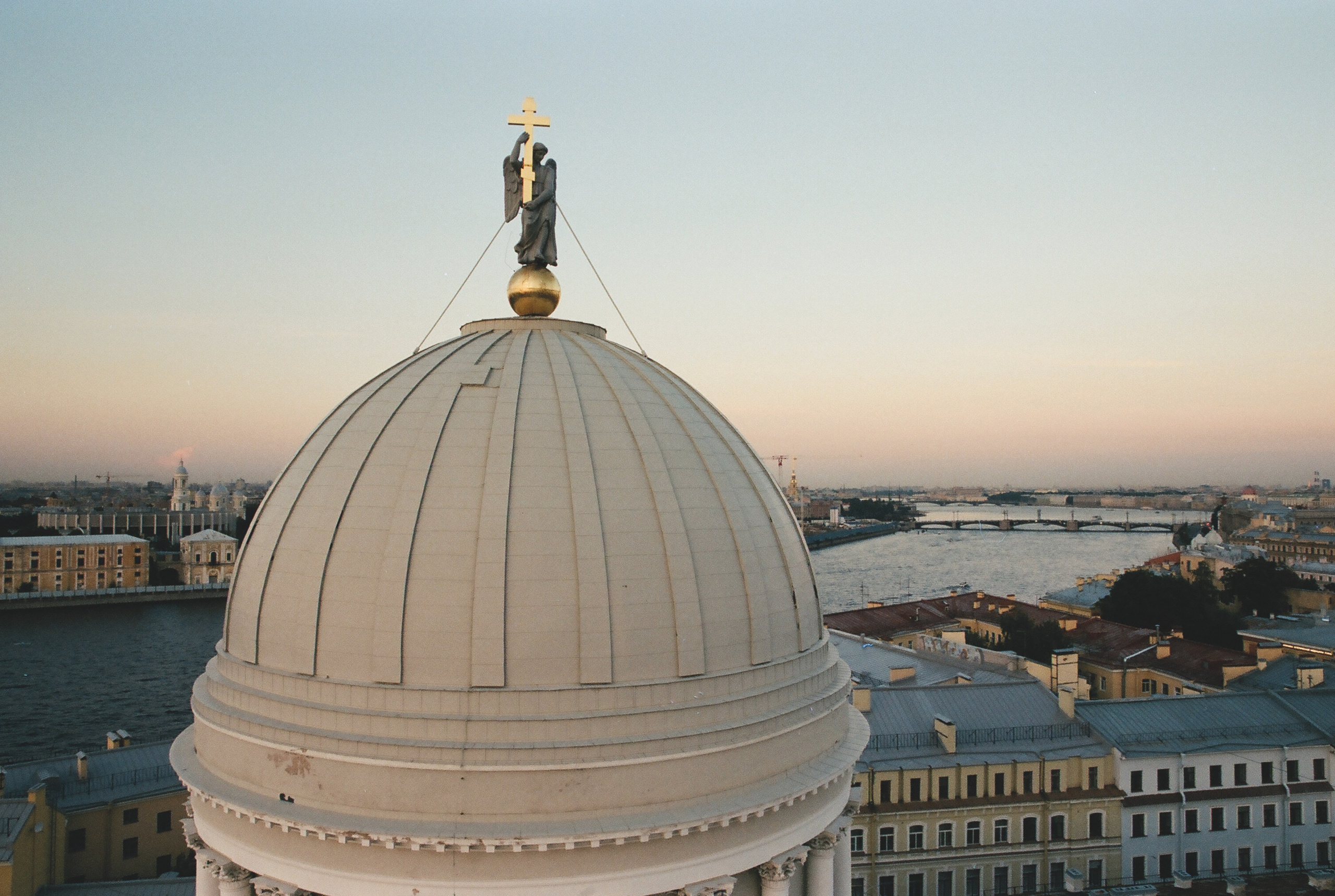 Фотографии цветные. Свадебный и семейный пленочный фотограф в Петербурге Истомина Ирина