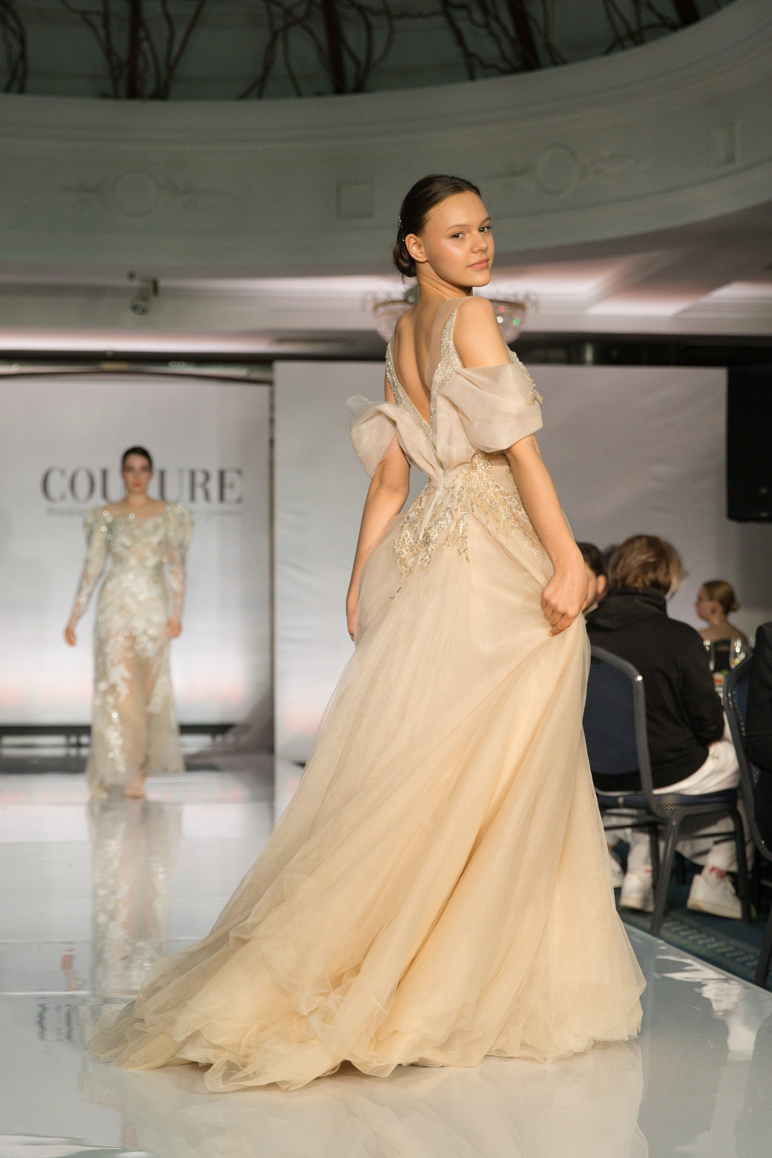 Репортаж показа «Кутюр по-русски». Фотограф в Санкт-Петербурге Вагнер Юлия