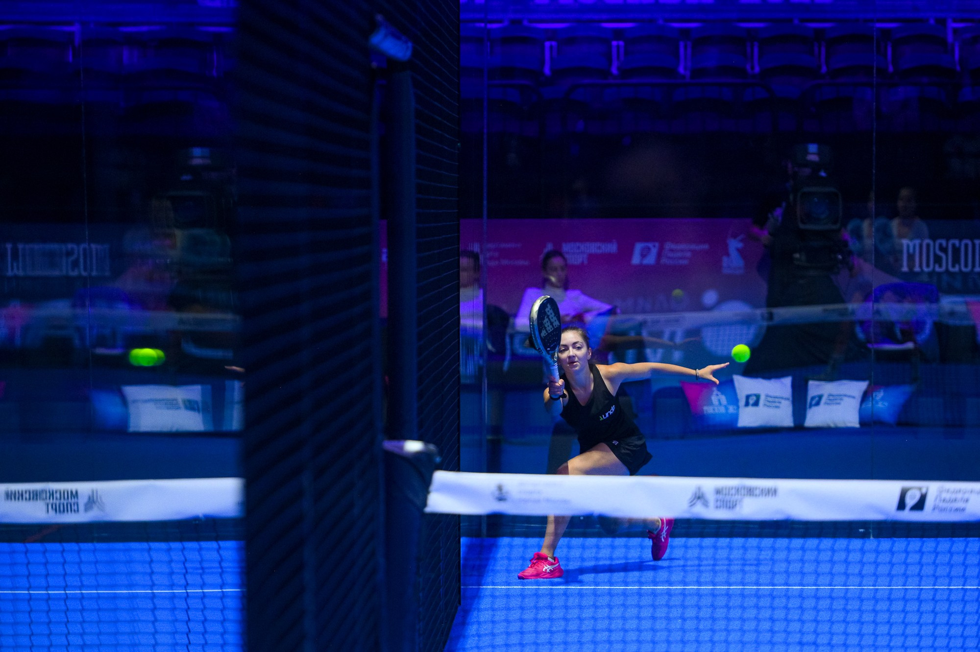 Падел: Международный турнир «Москва 2025». Елена Дружинина. Спортивный и репортажный фотограф