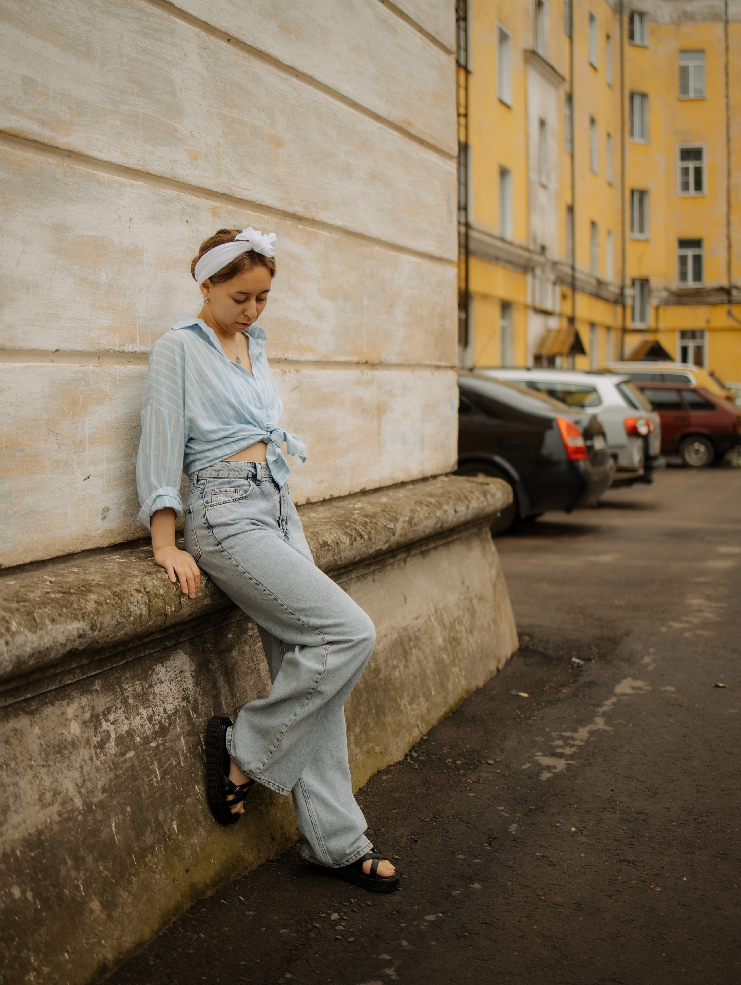 Городская лайф съемка для девушки. Фотограф Углич и Ярославль Ольга Тятюшкина