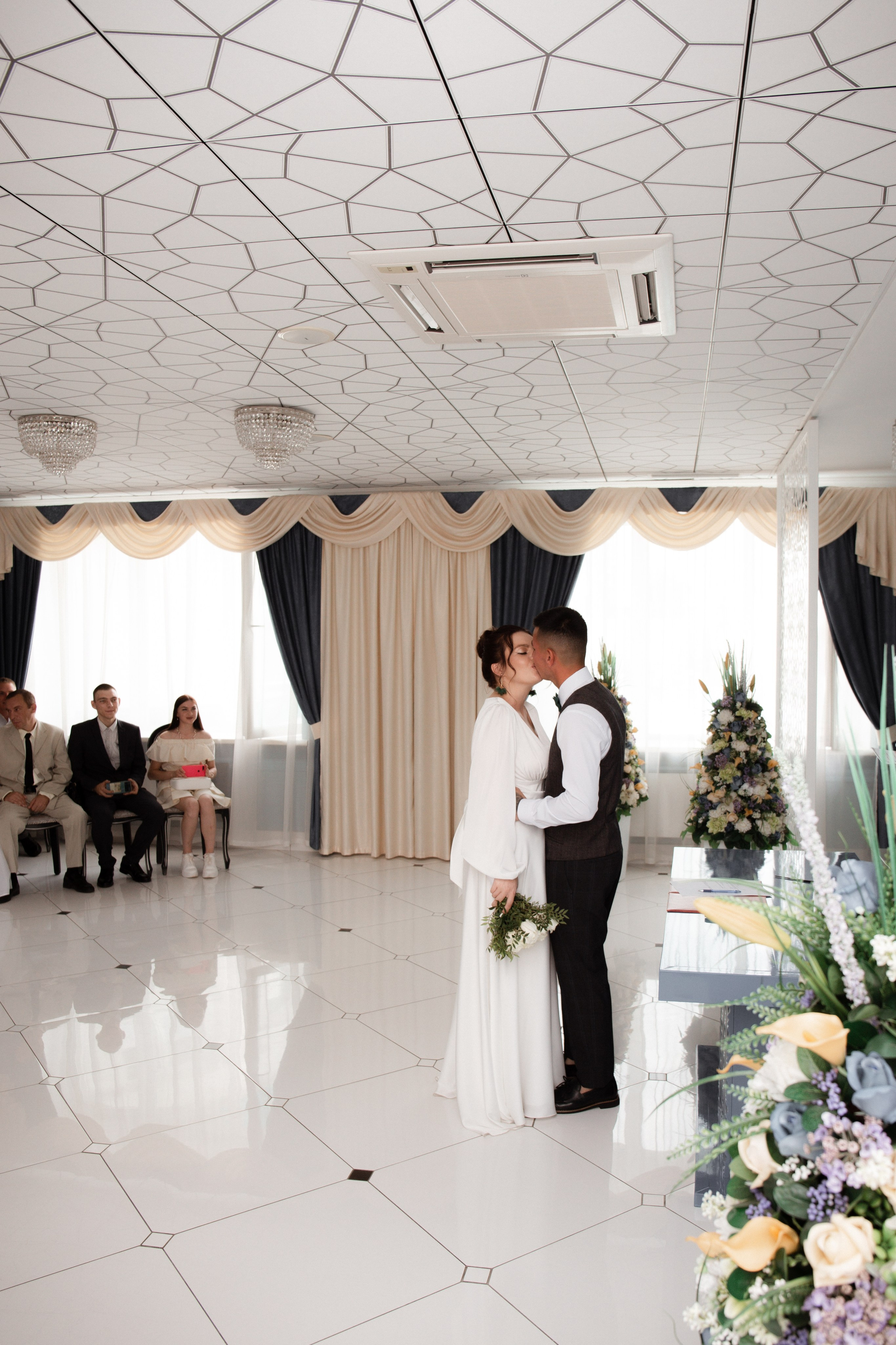 Василина и Александр. Свадебный и портретный фотограф в Новосибирске Любовь Исакова