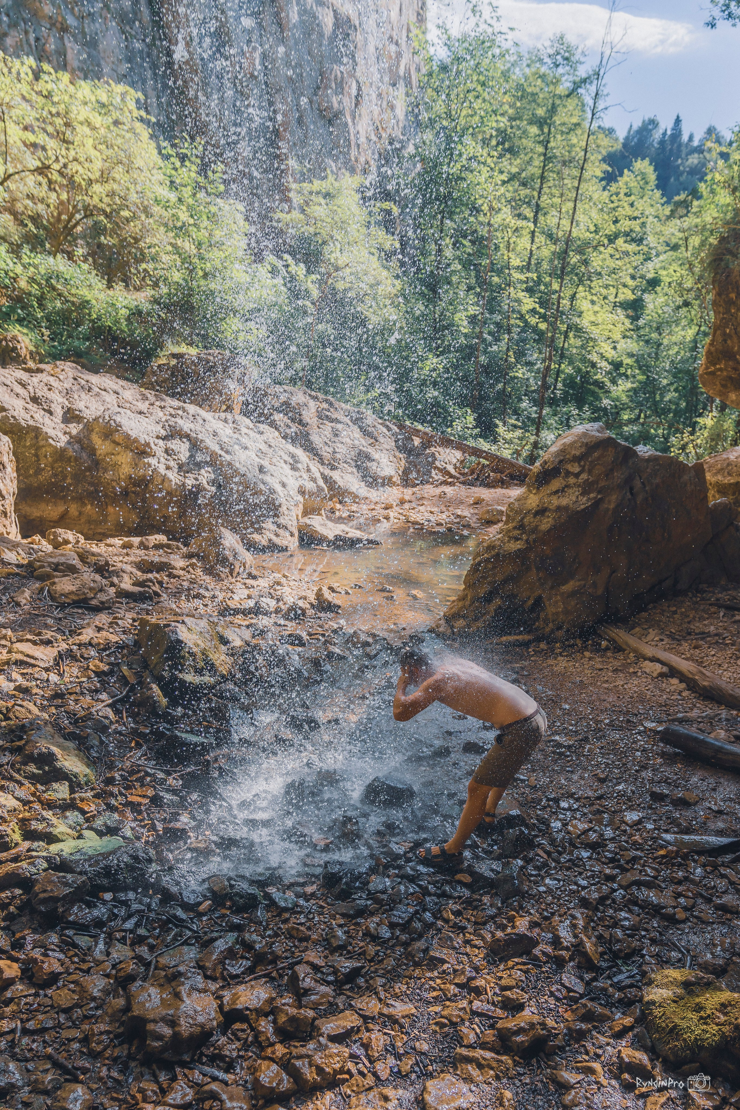 Поход на Орлиную полку + Университетский водопад с командой Мадьяр 15.08.24. Репортажный фотограф в Краснодаре Рындин Дмитрий