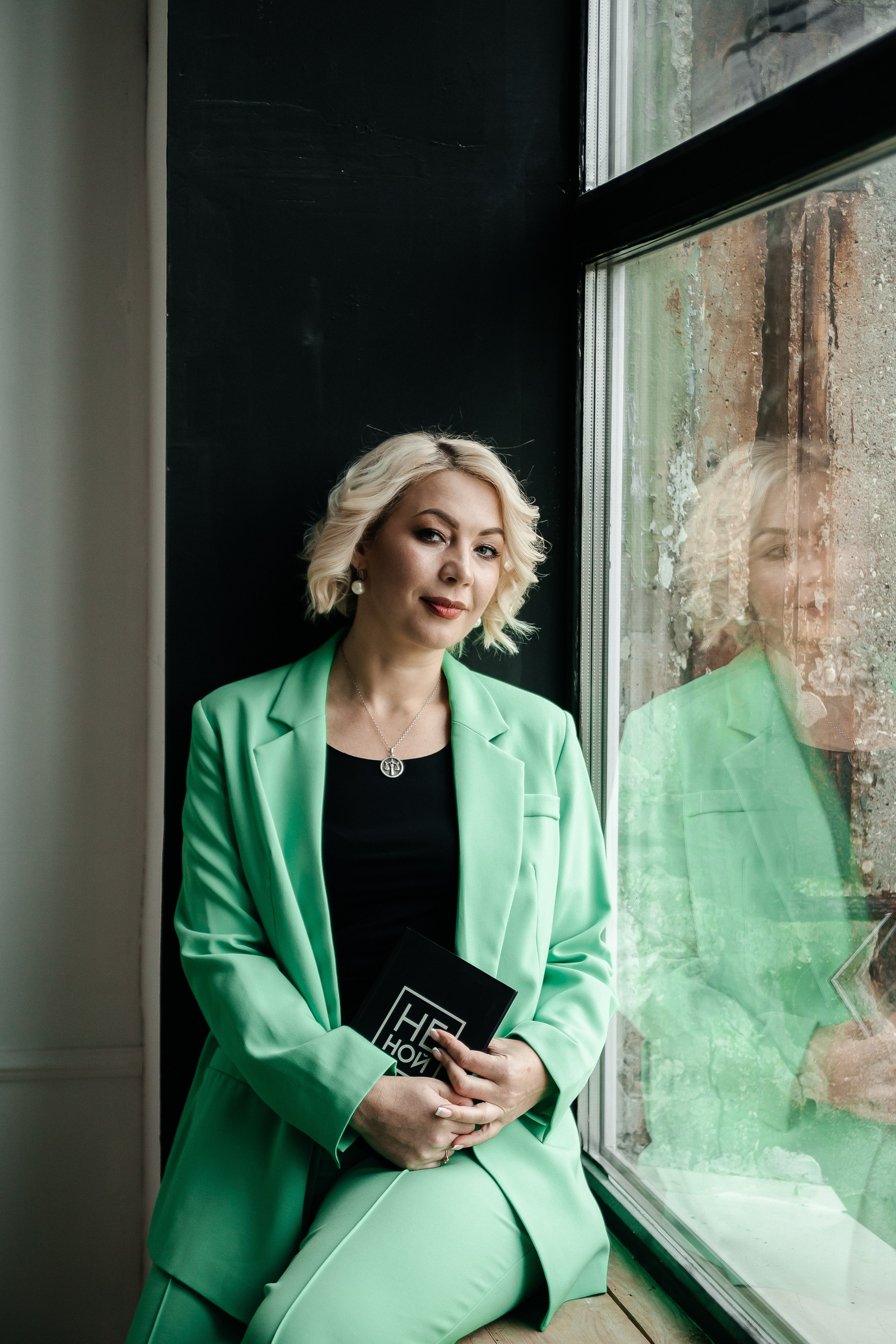 Сьемка для юриста Алены Федосеевой. Фотограф Ольга Кудрявцева. Профессиональная фотосъёмка в Калининграде