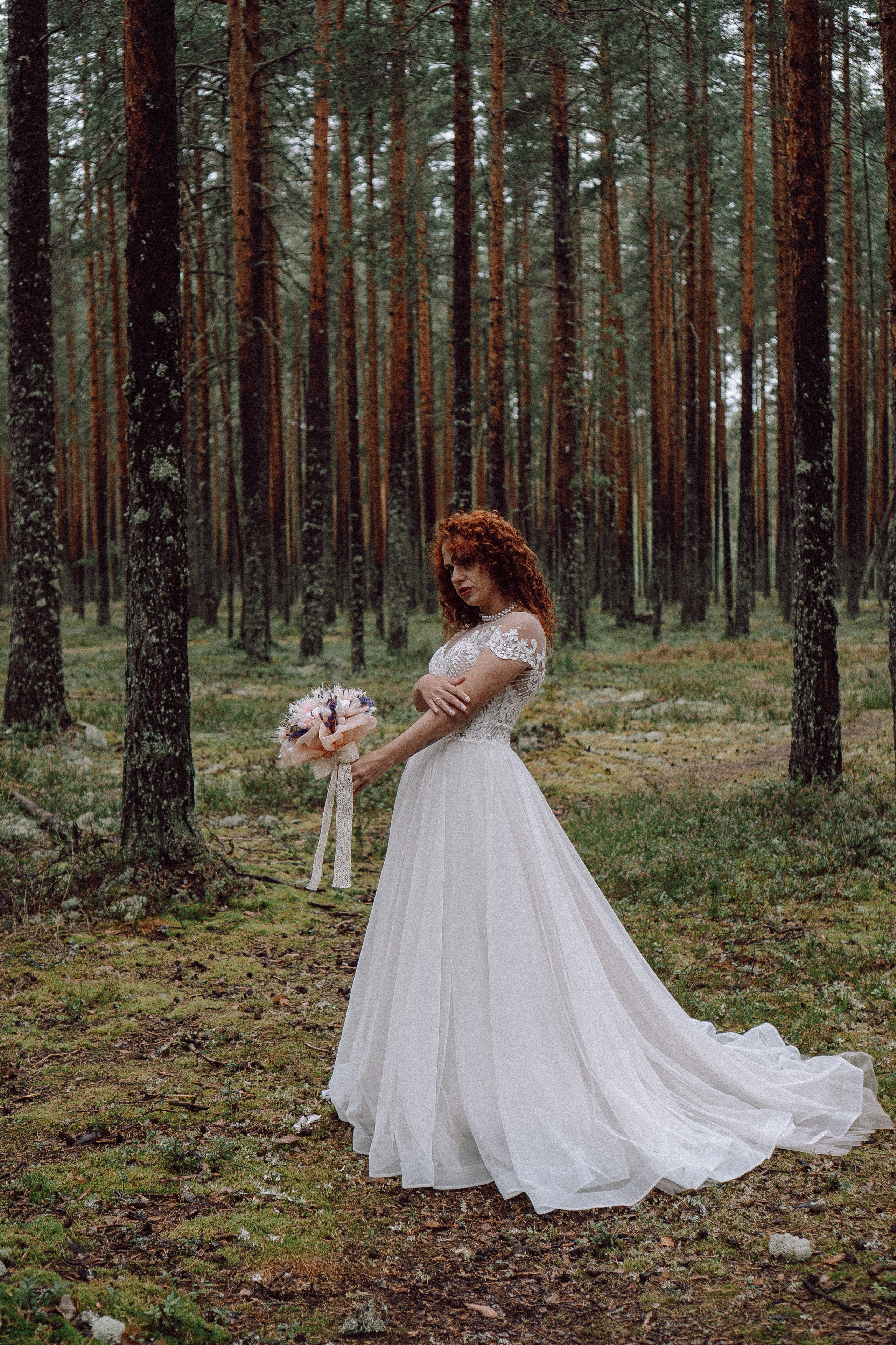СВАДЕБНАЯ ФОТОСЕССИИЯ ПАРЫ В ГОРОДЕ ПРИОЗЕРСК В СОСНОВОМ ЛЕСУ И С ПИКАПОМ. Профессиональный фотограф, Санкт-Петербург — Виктория Богомолова