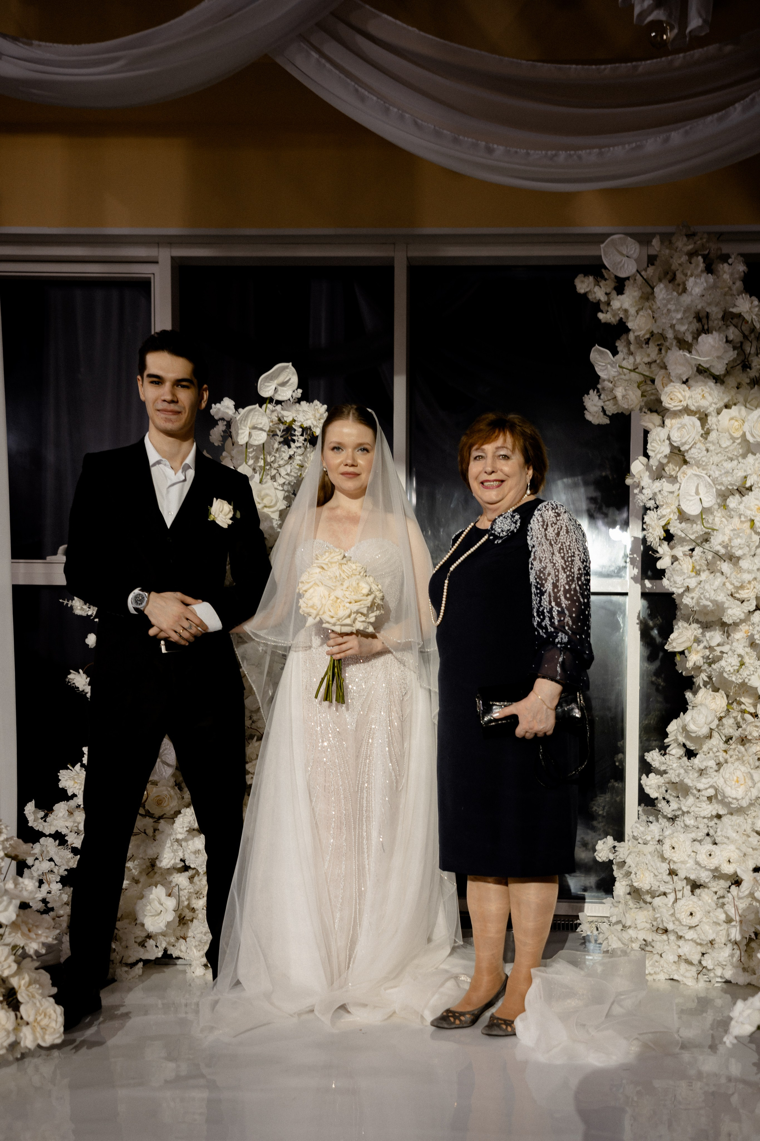 СВАДЕБНАЯ СЬЕМКА СБОРОВ В ОТЕЛЕ И ВЫЕЗД НА ЦЕРЕМОНИЮ (СНЯТО В СИБИРЕ В НИЖНЕВАРТОВСКЕ). Профессиональный фотограф, Санкт-Петербург — Виктория Богомолова