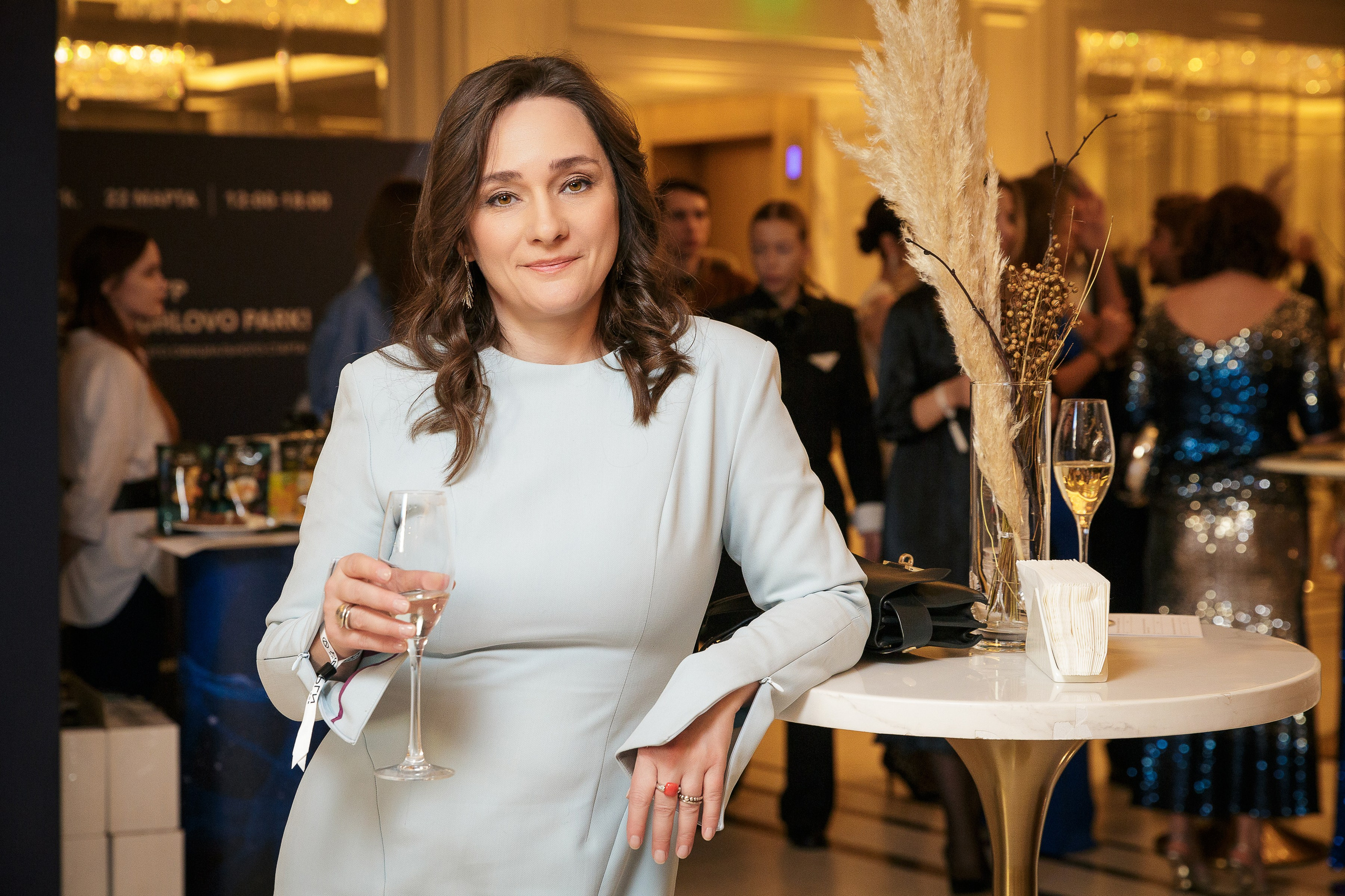 День рождения клуба «Деньги» 6 лет 2025. Репортажный Фотограф Александр Назаров. Москва и М.О