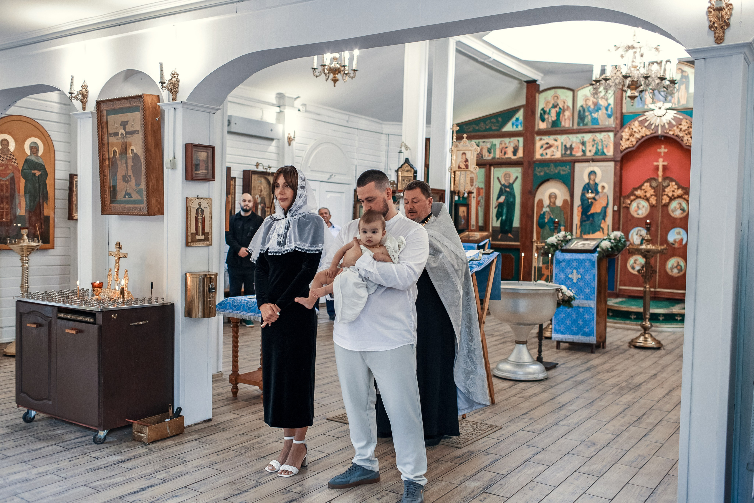 Крещение в Храме Даниила Московского Метрогородке. Профессиональный фотограф в Москве и Мо Мария Шантарёва