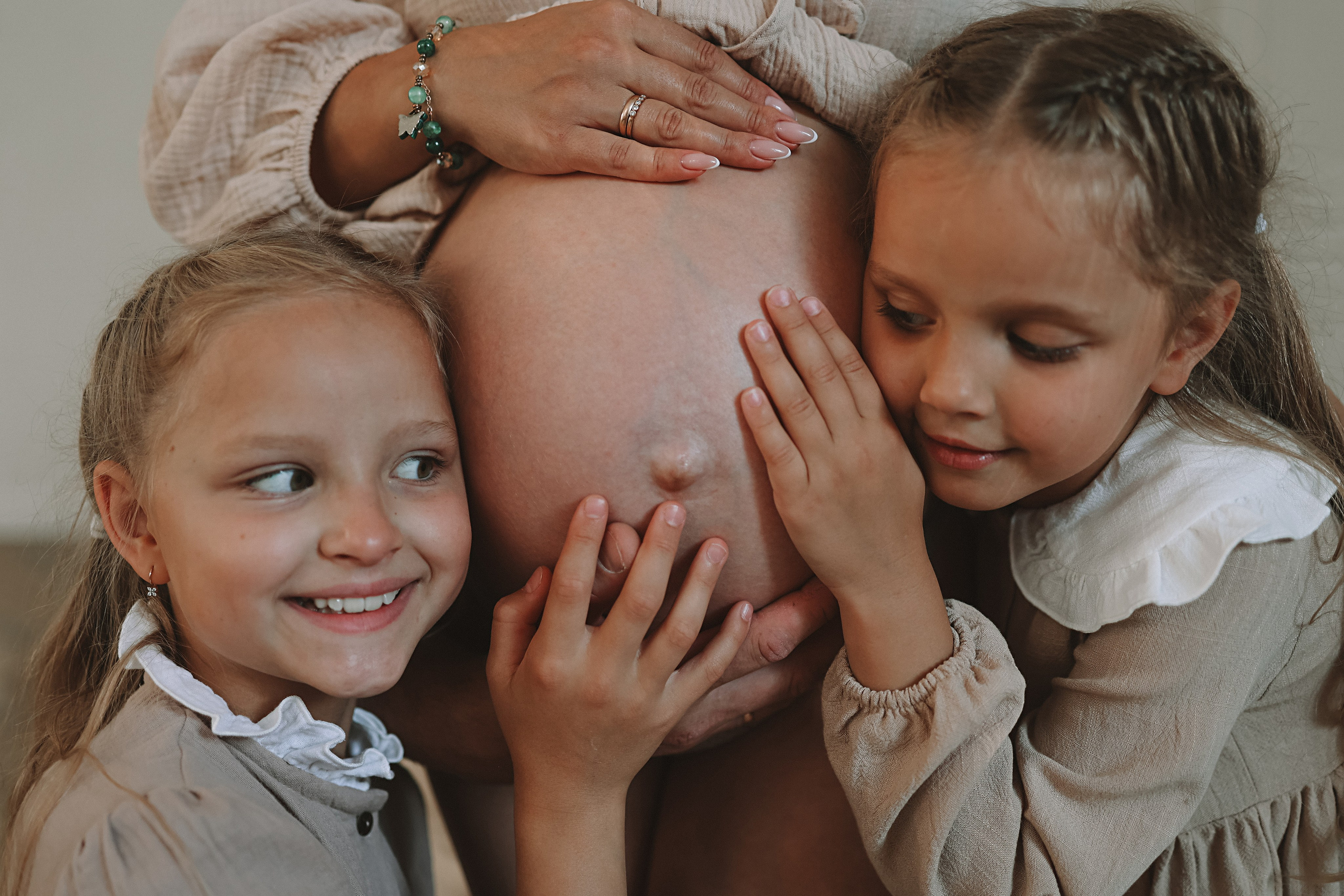 Квартира (беременность). Семейный фотограф Тюмень, фотограф на роды Салмина Мария
