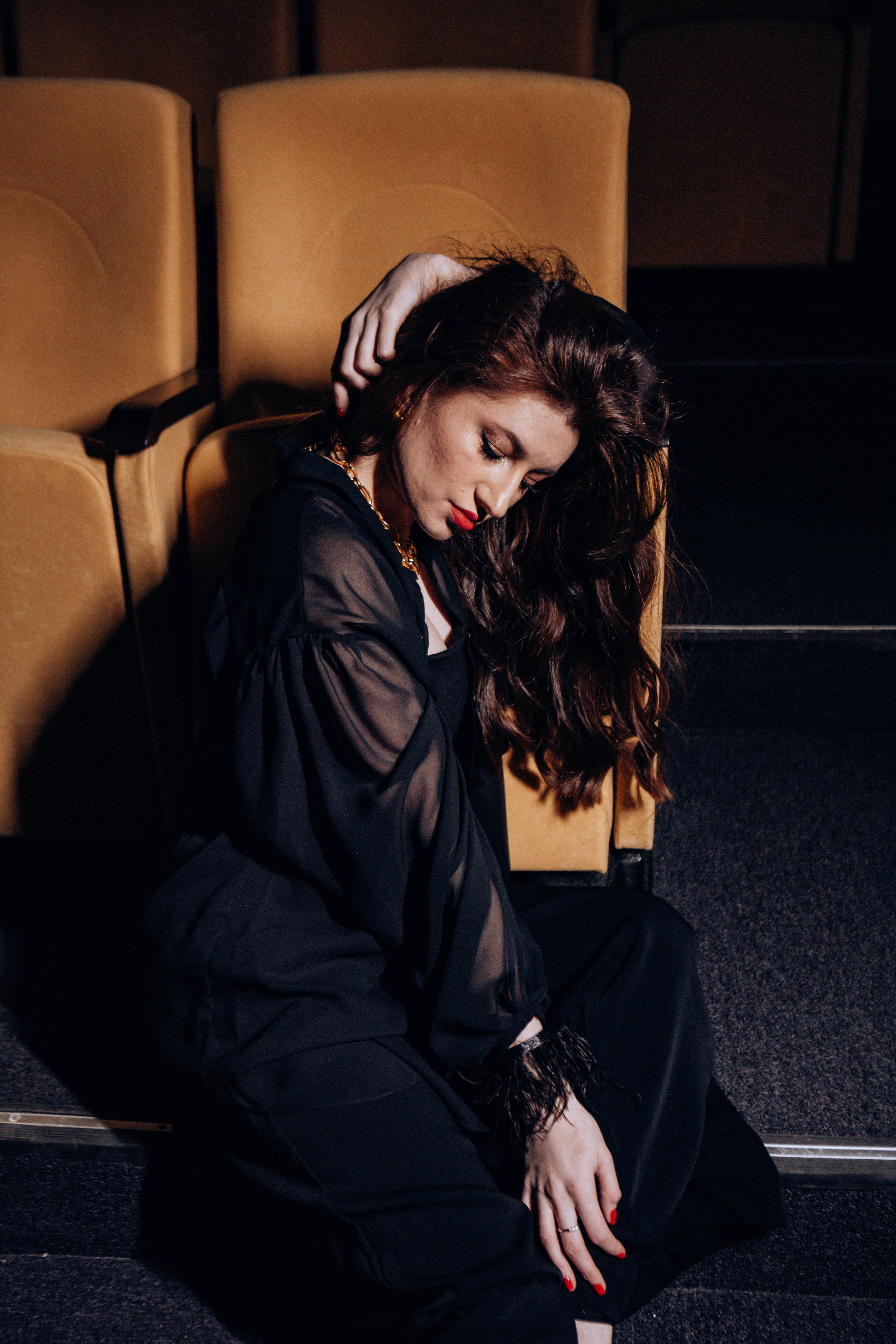 Катя. Контакты