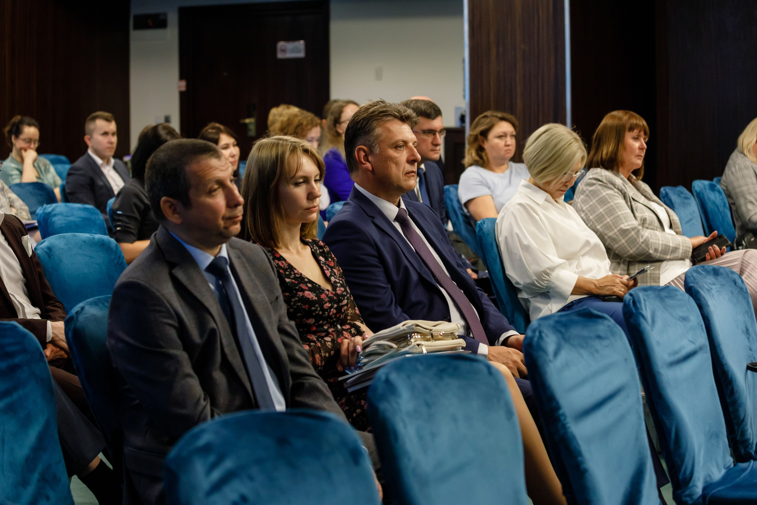 Конференция. COSMOS. Свадебный фотограф в Ярославле Анастасия Архипова