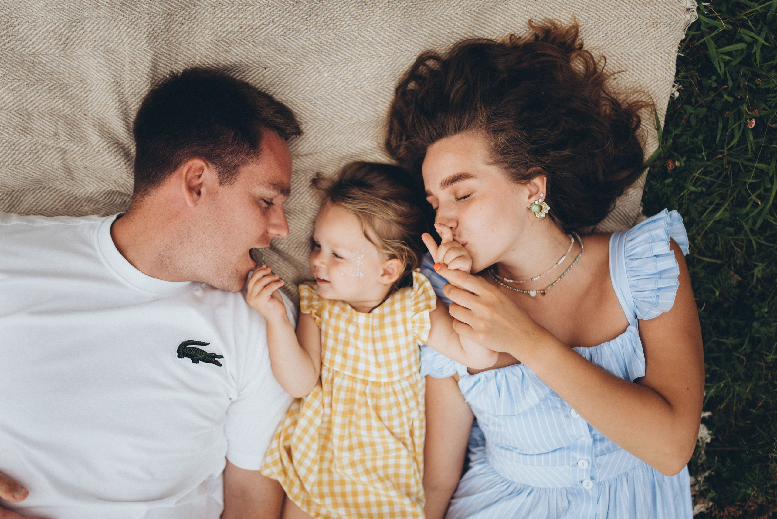 Семейная фотосессия на чайной плантации Сочи. Фотограф в Сочи — Маргарита Поганова