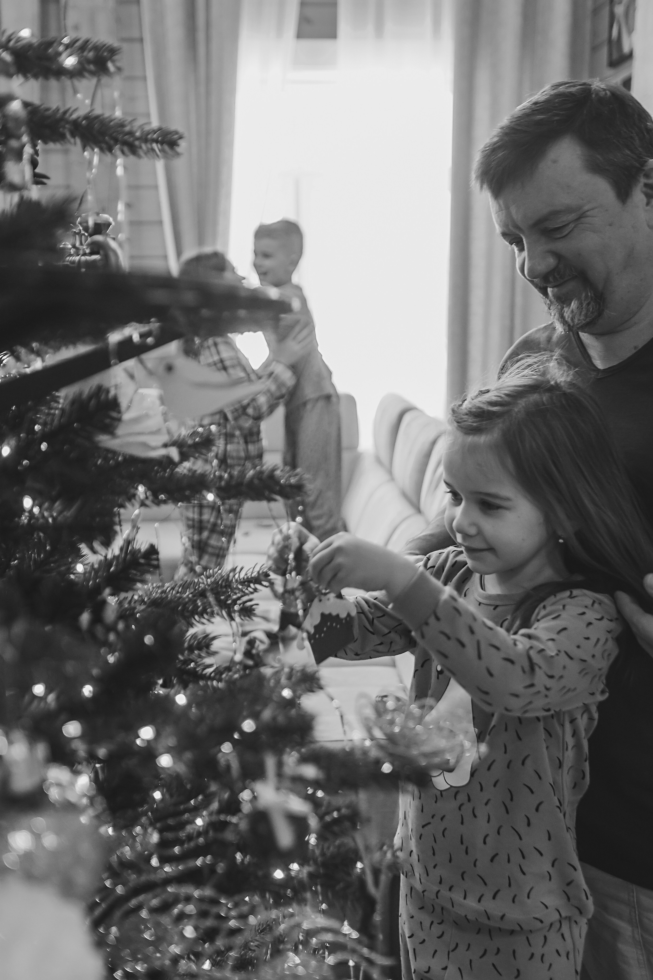 Новогодние традиции. Семейный фотограф Тюмень, фотограф на роды Салмина Мария