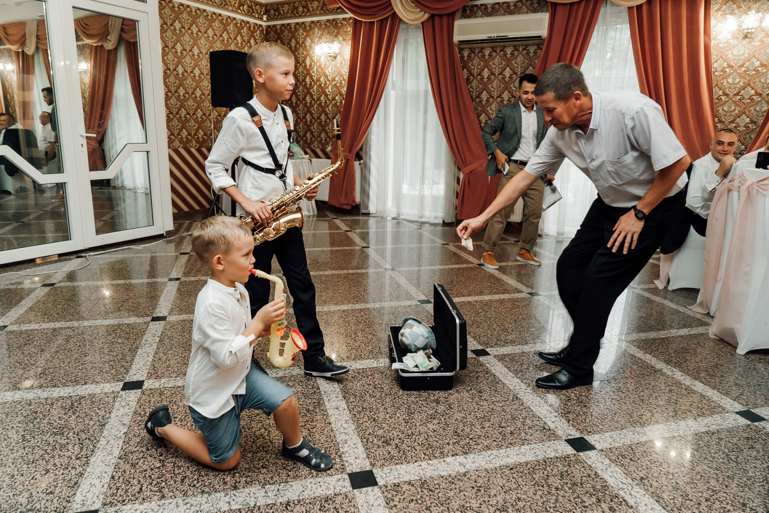 Алмаз и Любовь. Свадебный фотограф в Самаре Анна Ковалева