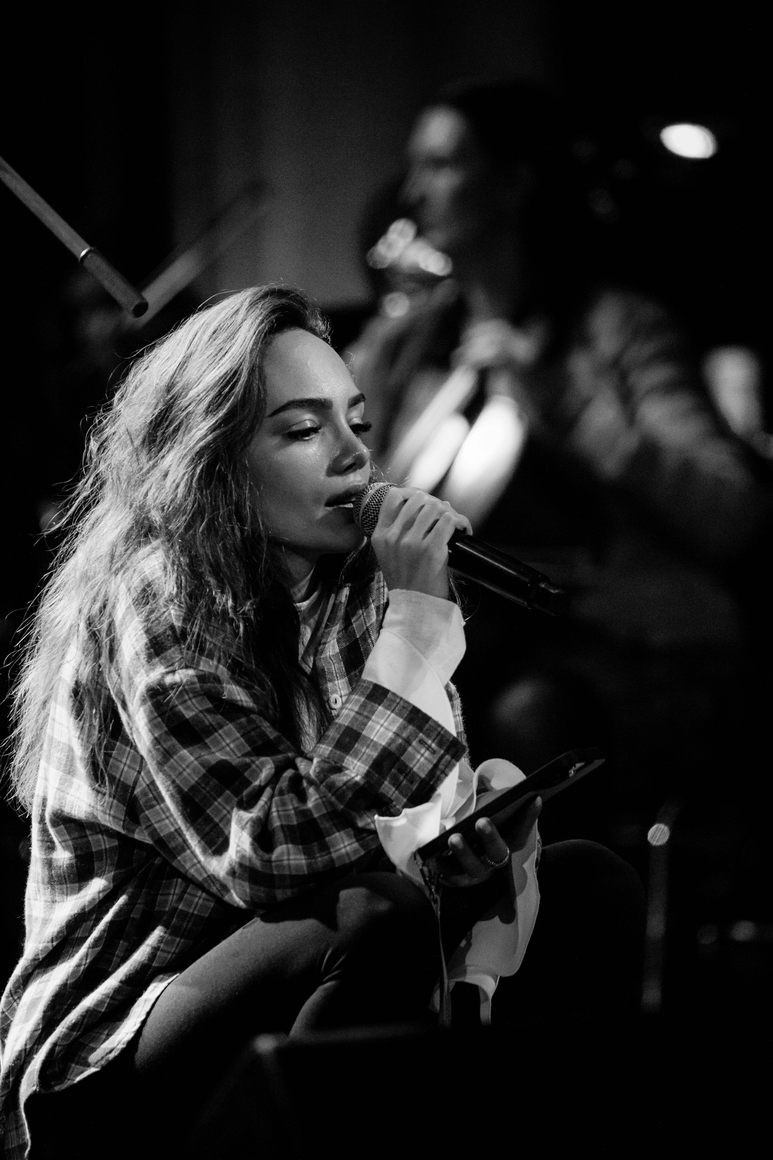 Концертное. ЧБ Фотограф Ольга Лесли