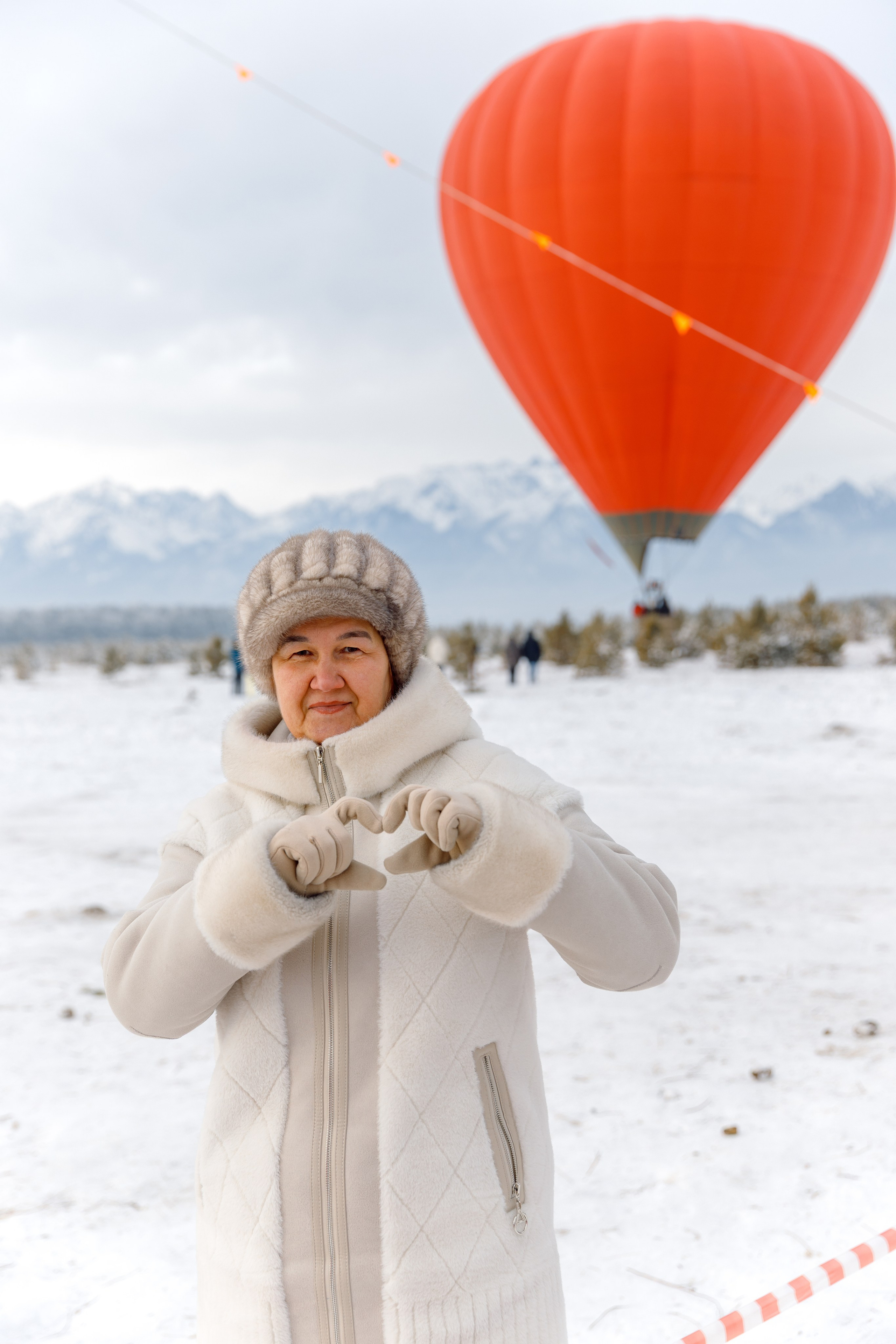 ЯБЛОКИ НА СНЕГУ. Свадебный фотограф Иркутск, репортажный фотограф Иркутск