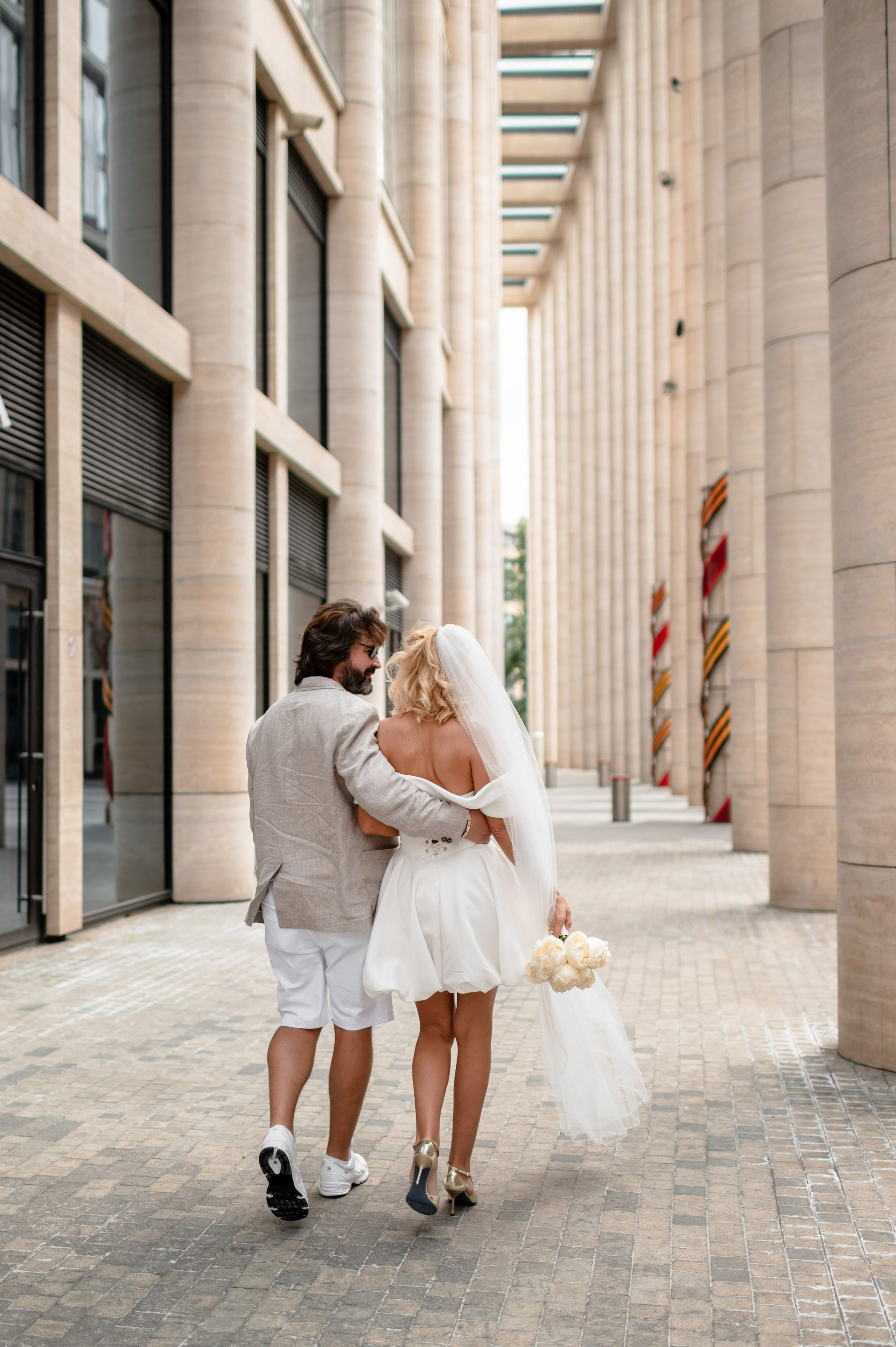 Юлия и Павел (сборы невесты, Невская ратуша, красный Buick, прогулка по рекам на катере). Портретный, семейный и свадебный фотограф в Санкт-Петербурге и в Пушкине Ширяев Денис