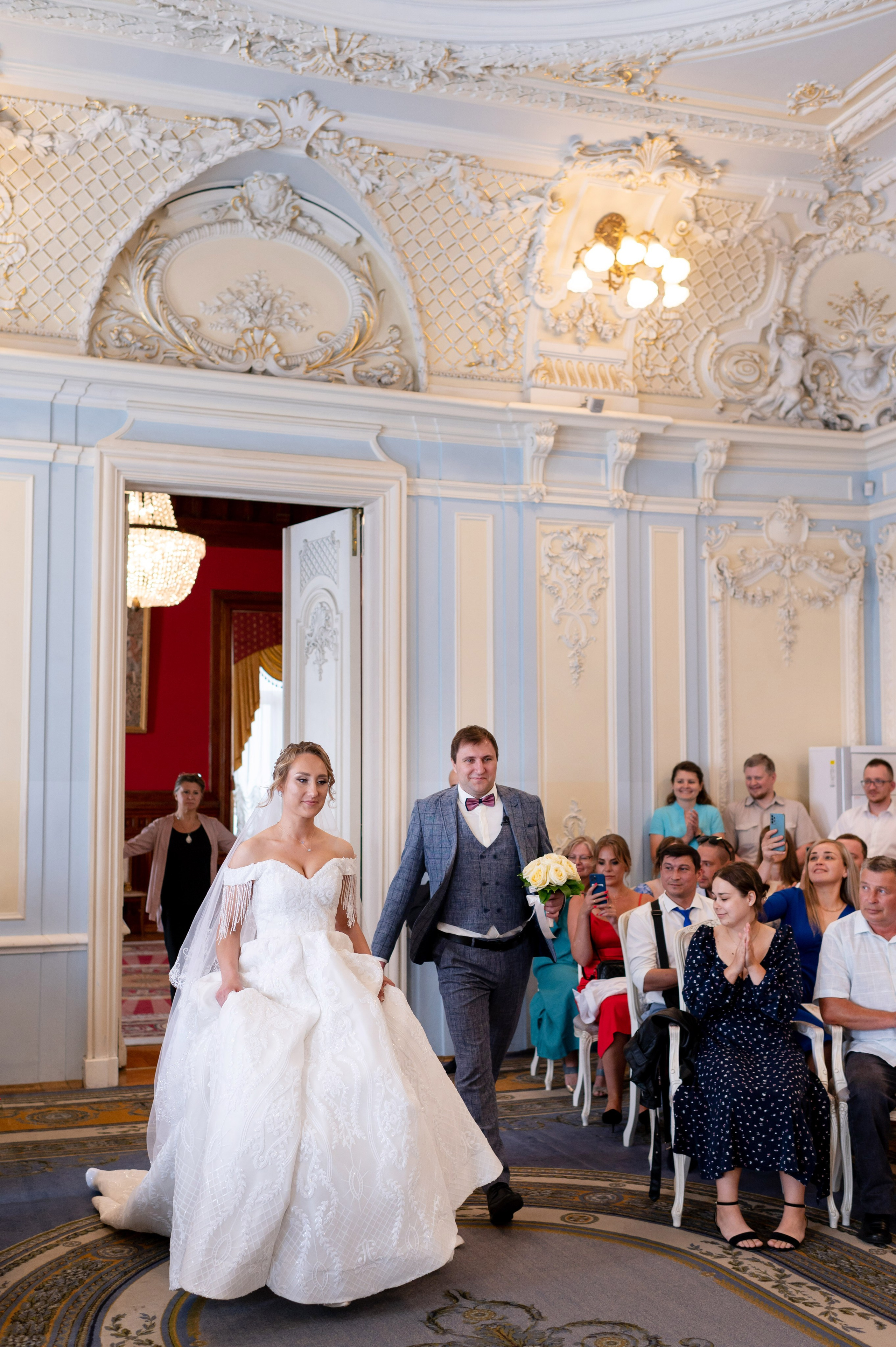 Анастасия и Игорь (фотосессия во Втором Дворце Бракосочетания, Польский сад, здание городской Ратуши). Портретный, семейный и свадебный фотограф в Санкт-Петербурге и в Пушкине Ширяев Денис