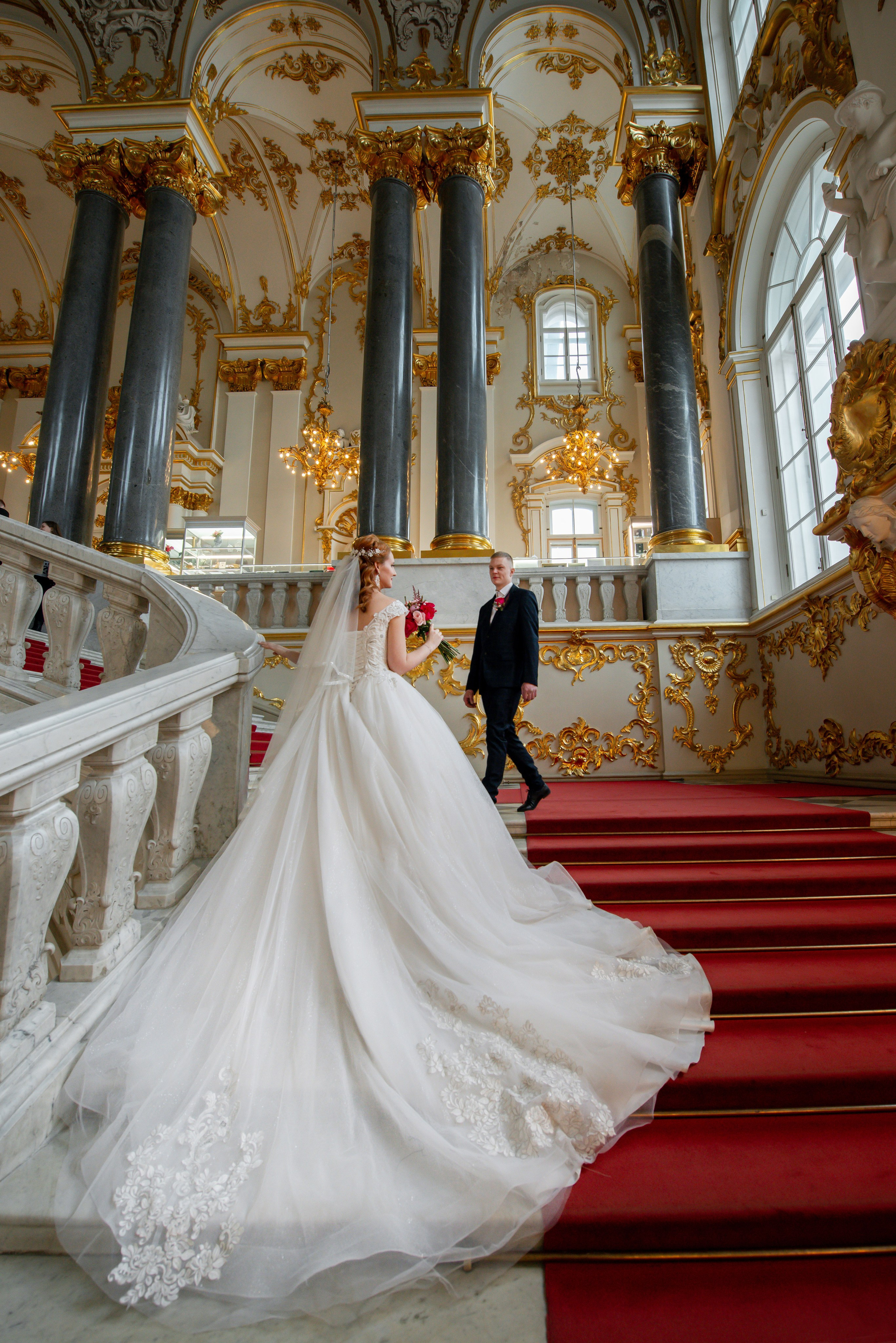 Екатерина и Алексей (свадебная фотосессия в Эрмитаже и Первом Дворце Бракосочетания на Английской набережной 28). Портретный, семейный и свадебный фотограф в Санкт-Петербурге и в Пушкине Ширяев Денис