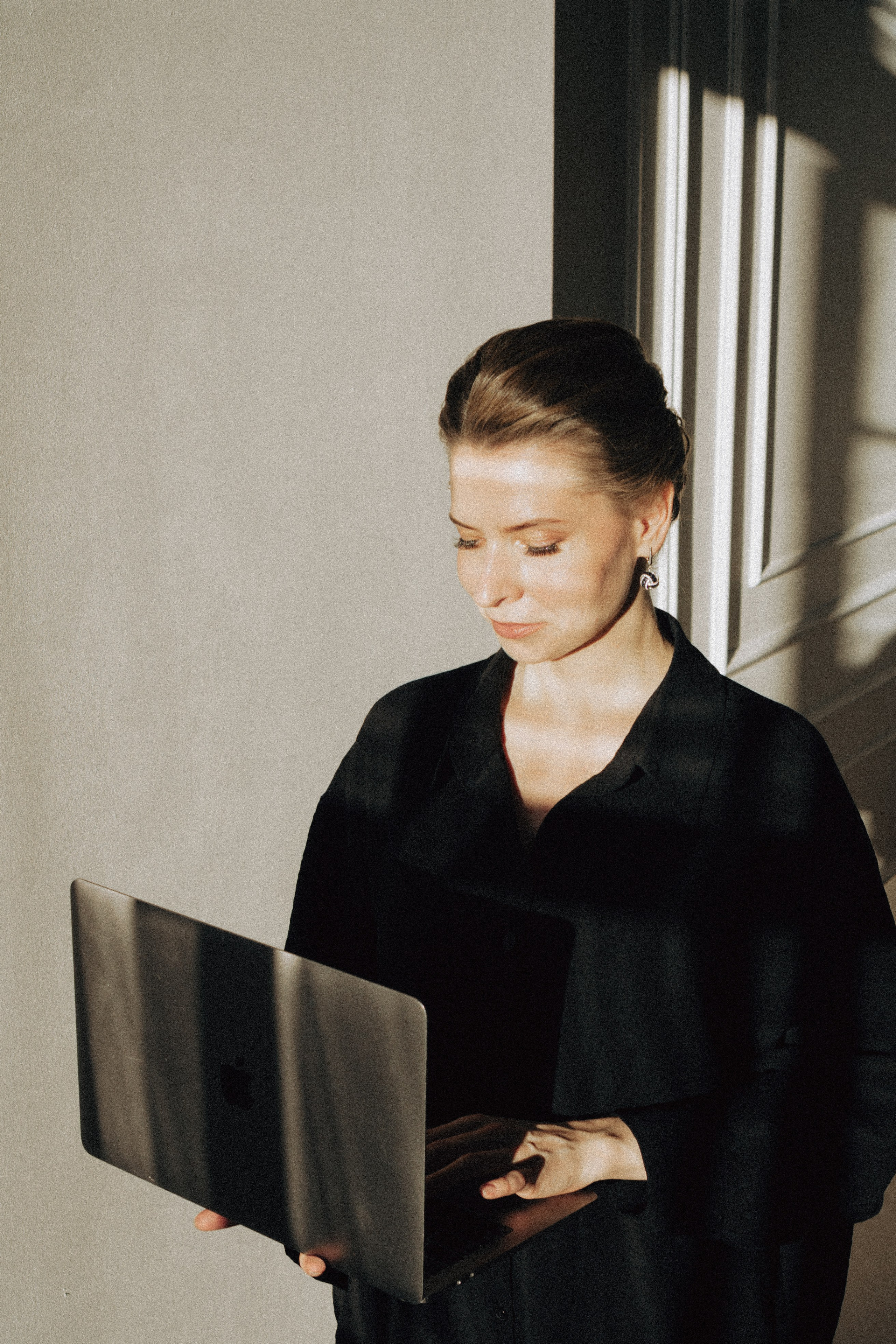 ФОТОСЕСИИЯ В СТУДИИ ДЛЯ ДЕВУШКИ ПСИХОЛОГА. Профессиональный фотограф, Санкт-Петербург — Виктория Богомолова