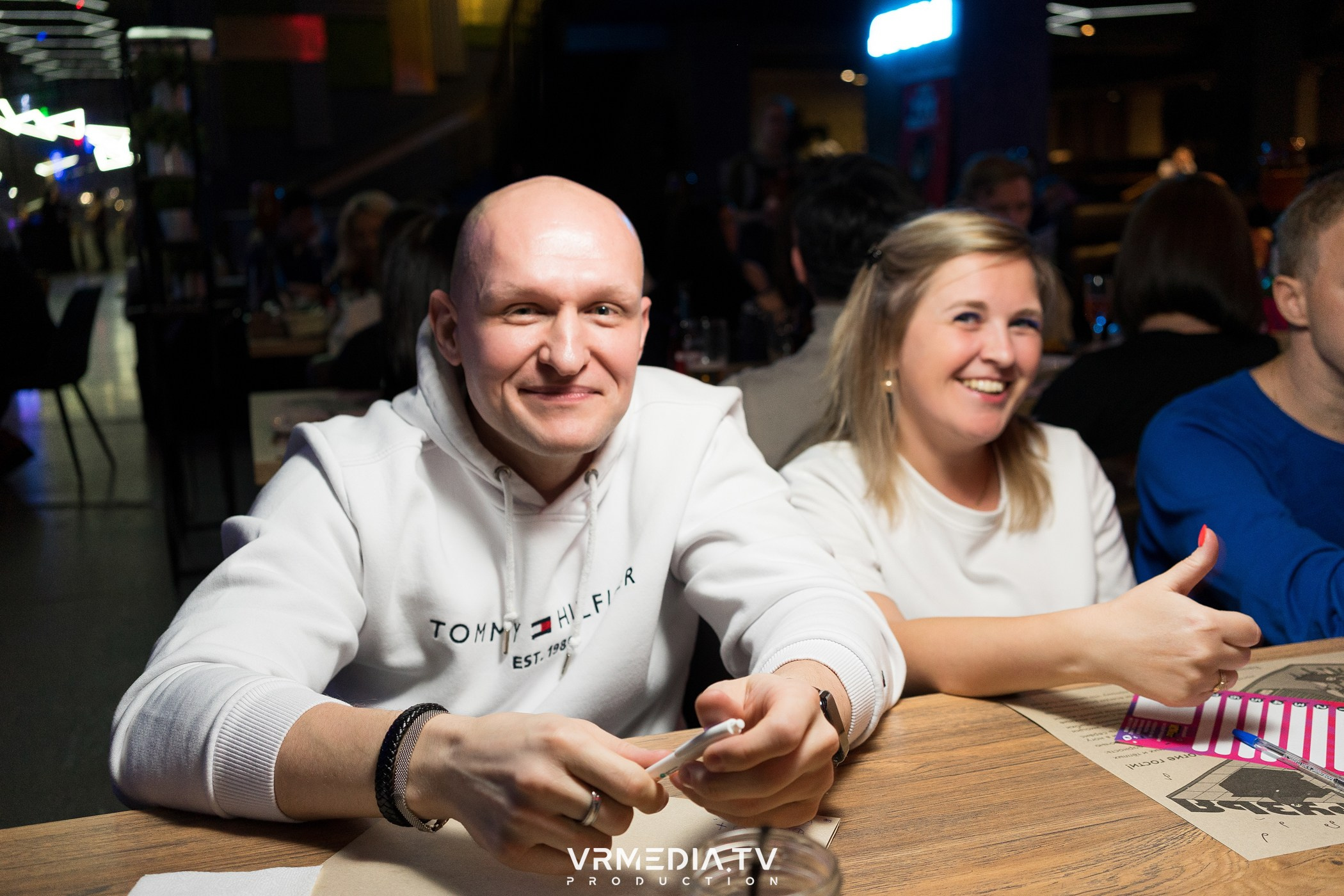 WoW QuiZ в баре «Друзья»