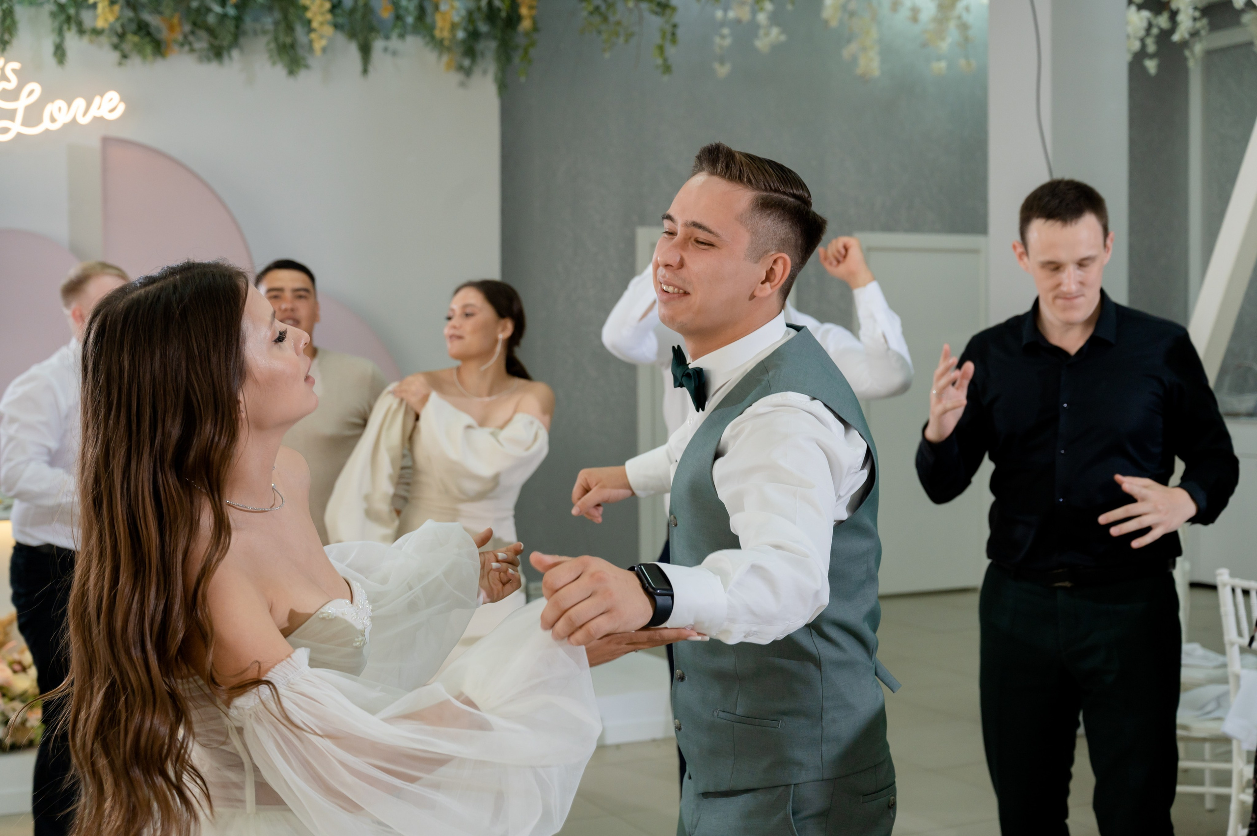 Дмитрий и Елизавета. Свадебный и Семейный фотограф в Абакане, Красноярске