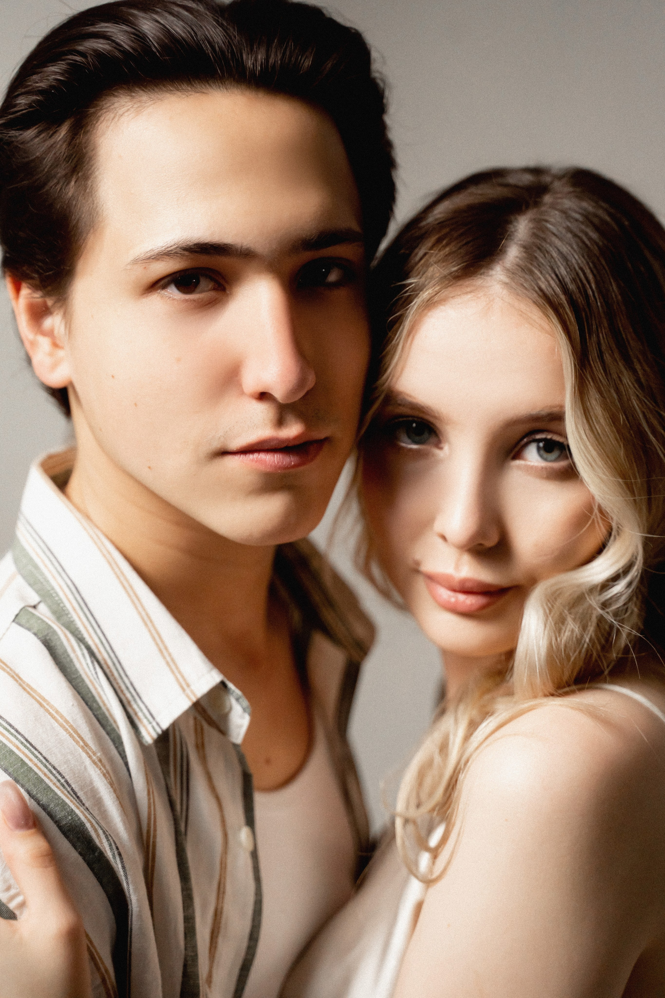 Пара в студии