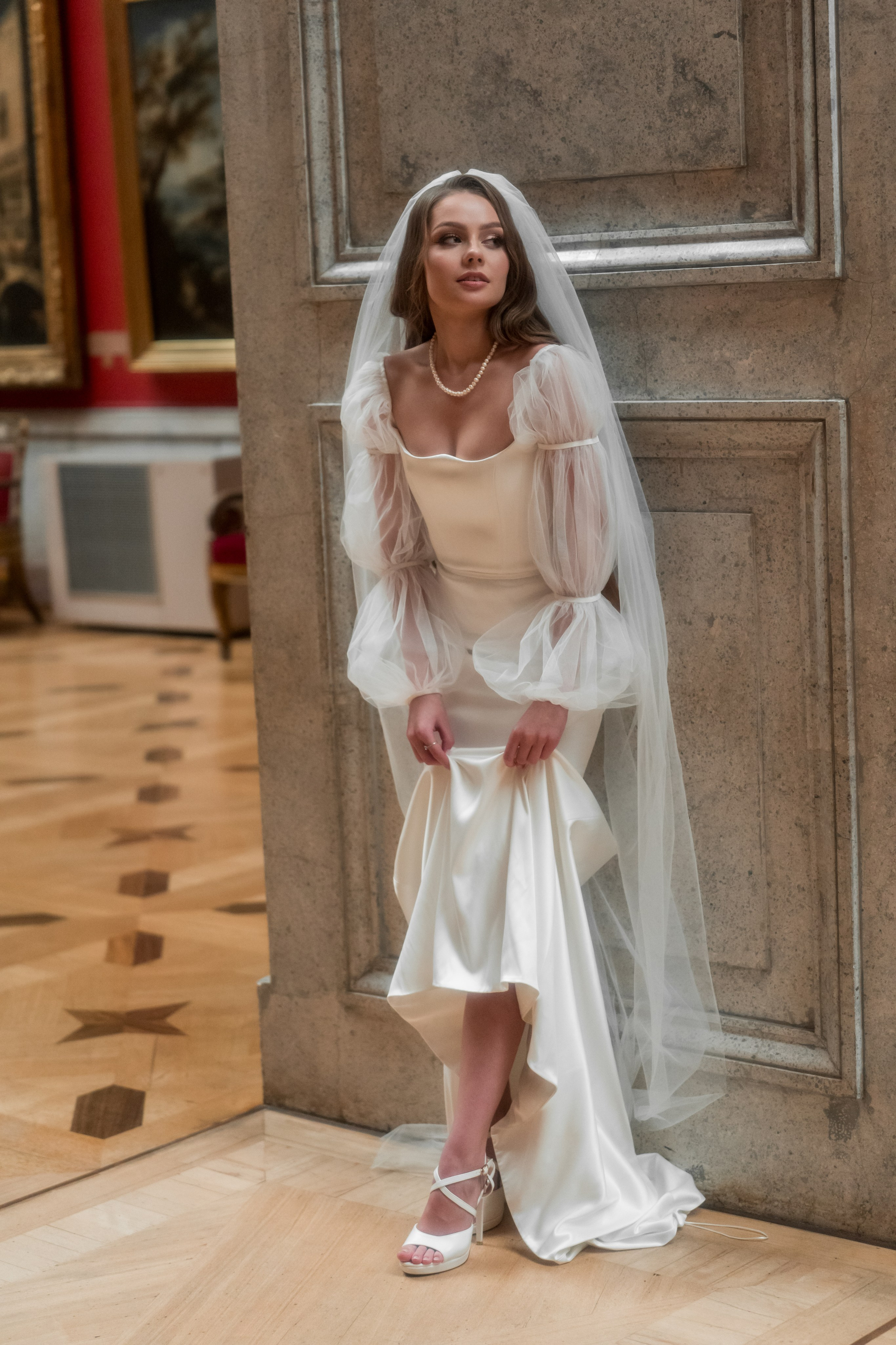 Фотосессия в Эрмитаже упрекрасно передаст Ваш стиль свадьбы!