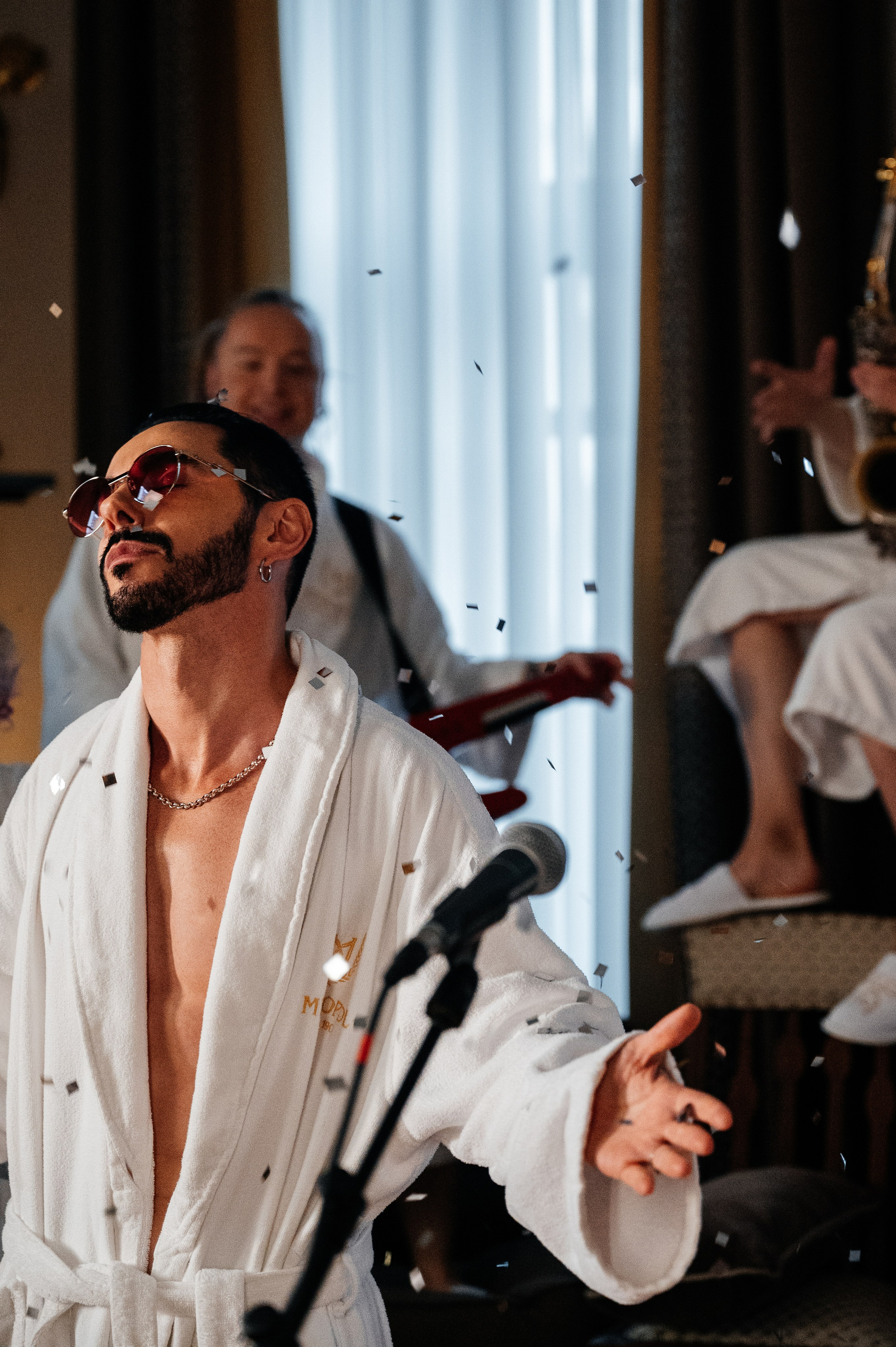 Тимур Родригез — Брюс Всемогущий. Wedding photographer in Moscow and around the world Andrey Medvednikov