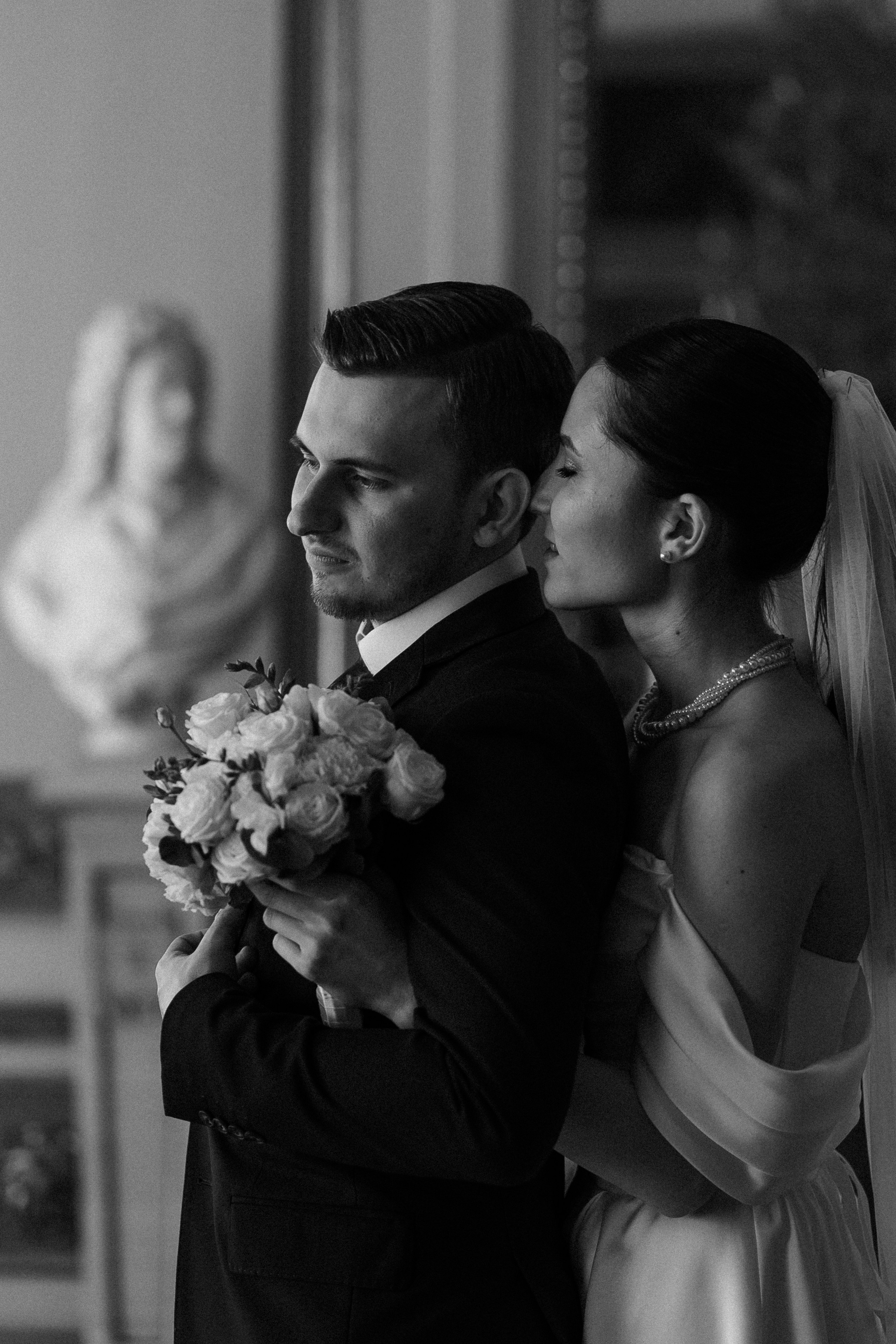 Влад и Илина в Кусково. Свадебный фотограф в Москве Анна Полушина