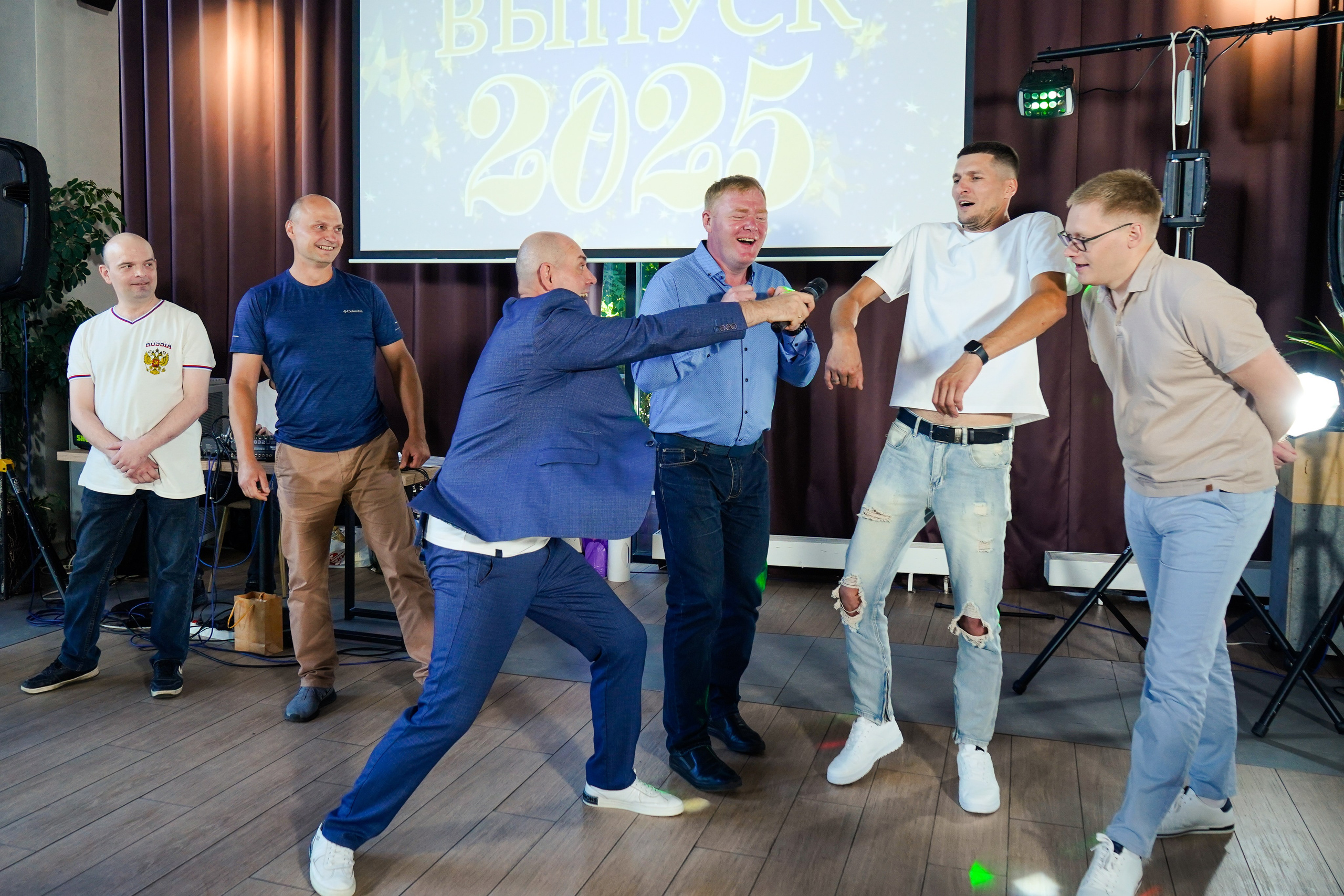 Выпускной вечер, гимназия № 40, 9 класс. Семейный и портретный фотограф в Екатеринбурге Анна Лобанова