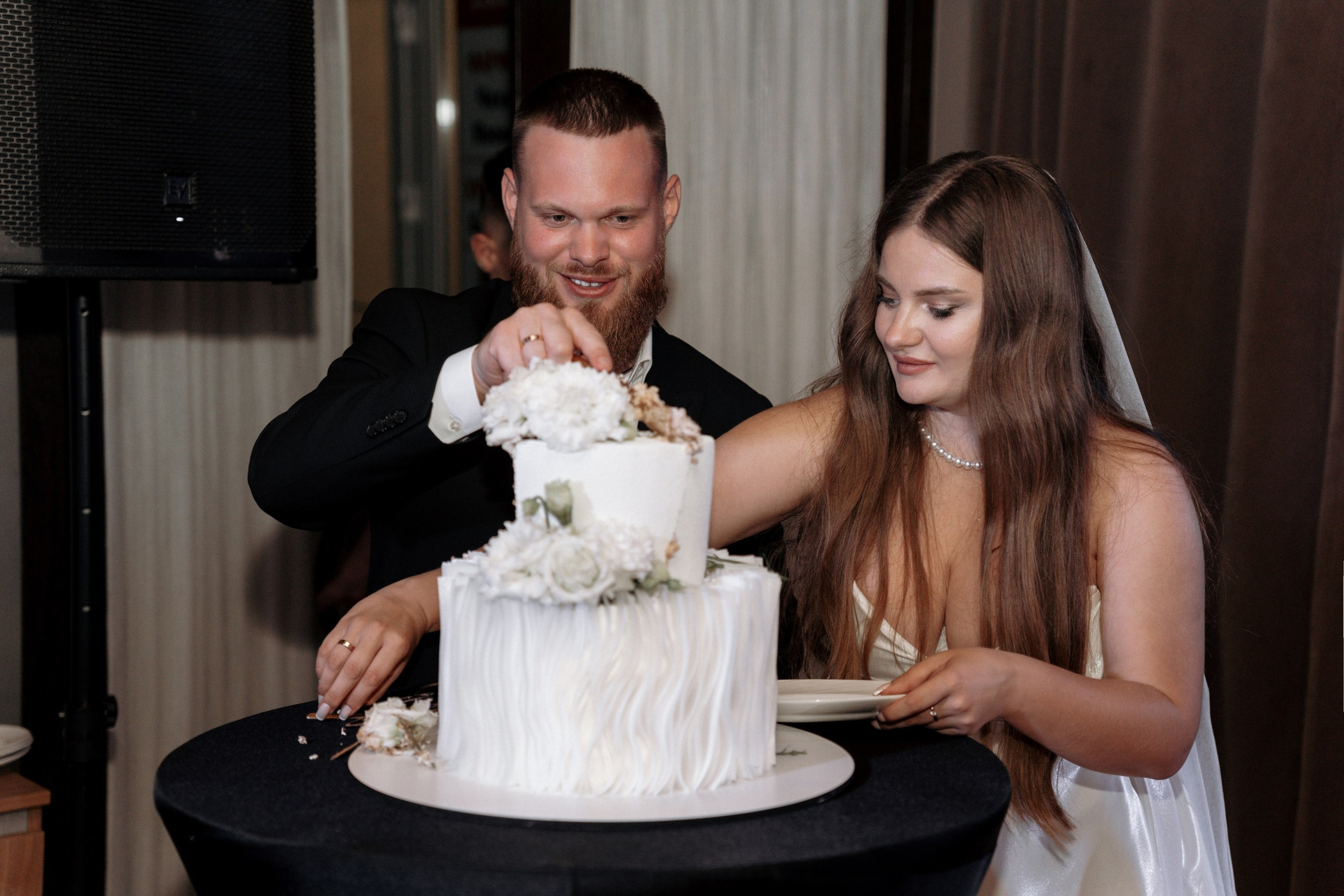 Свадьба Анастасии и Евгения, Картинная галерея, прогулка в лесу. Ресторан «Хлеб и Винотека». Свадебный фотограф в Тамбове Павел Четвертков