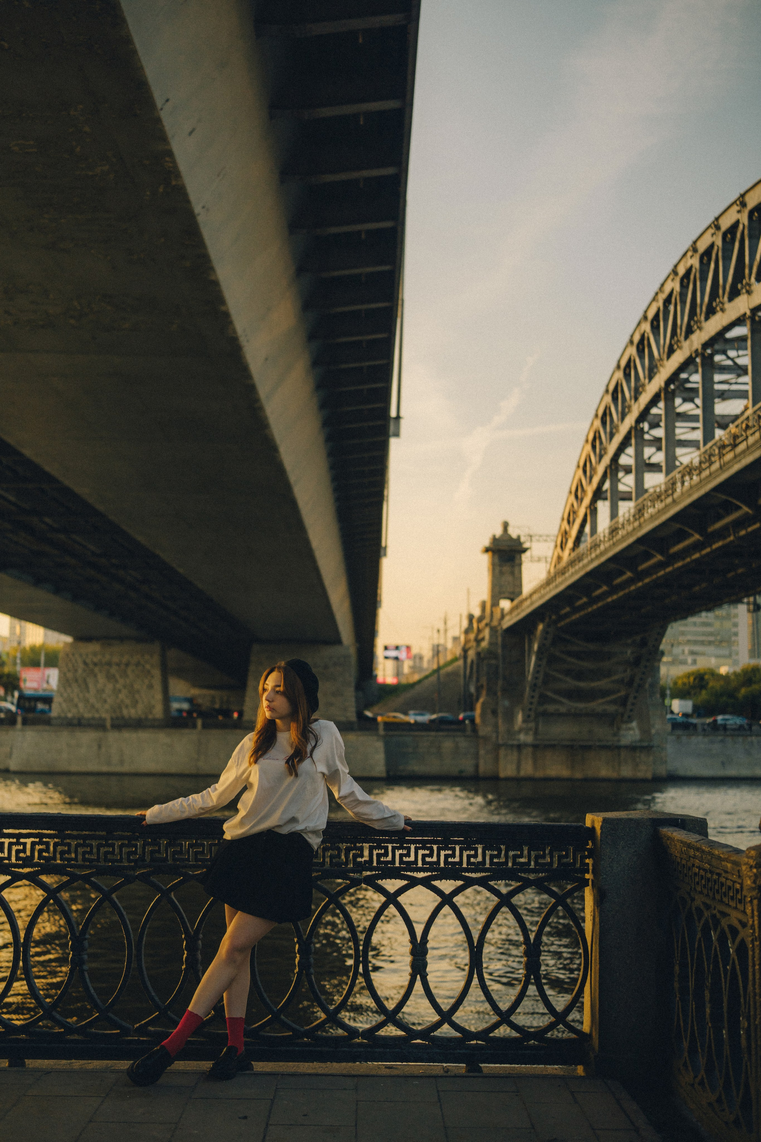 Анастасия | городская фотосессия на набережной. Портретный фотограф Москва